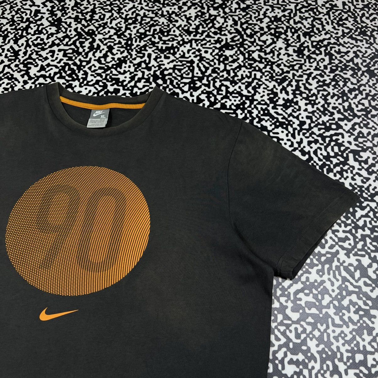 Nike Vintage Y2K Nike Total Ninety 90 Logo Faded Boxy T-shirt Size US XL / EU 56 / 4 - 10 Thumbnail