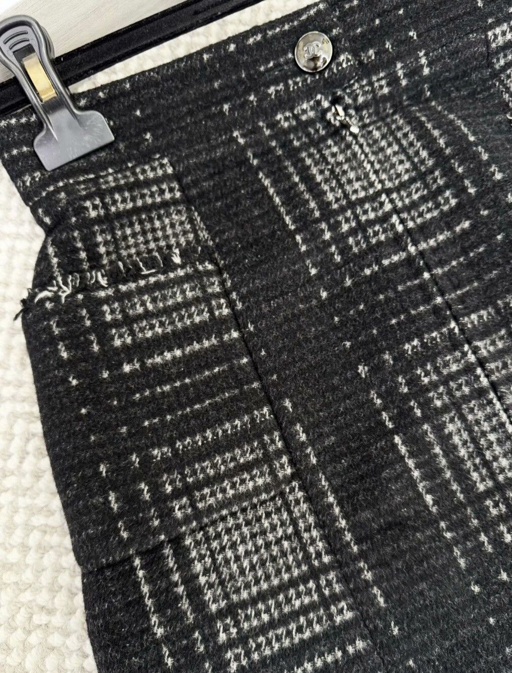 Chanel Chanel skirt Size 34" / US 12 / IT 48 - 2 Thumbnail