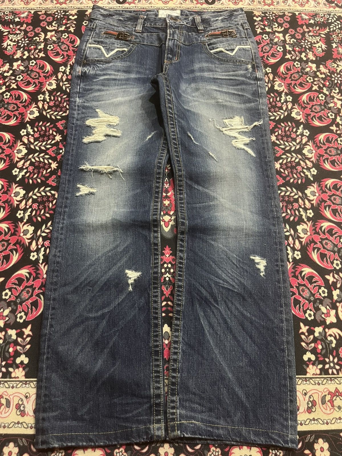 Vintage Japanese Lolita Slogan Clawmark Ripped Loose Jeans
