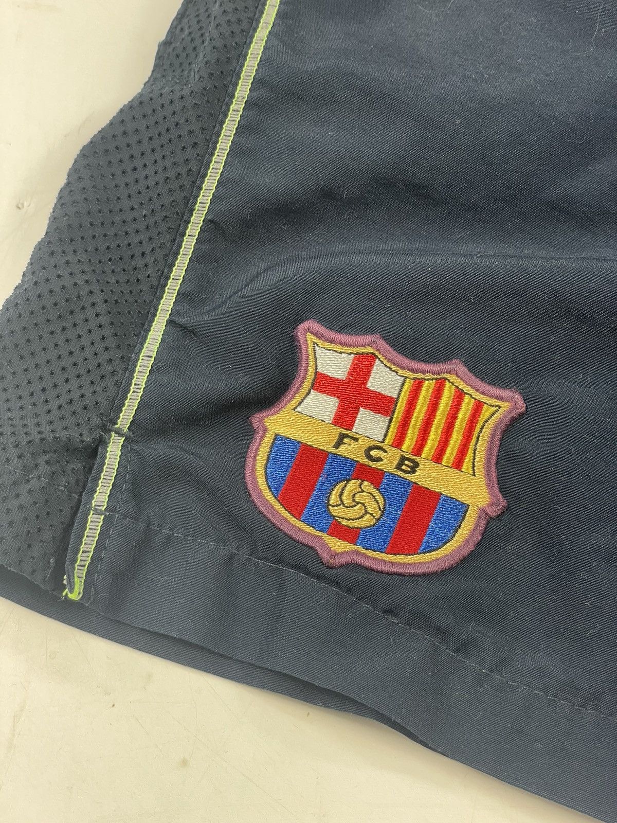 Nike × Vintage 00s fc Barcelona nike vintage rare fcb shorts soccer retro Size US 30 / EU 46 - 2 Thumbnail