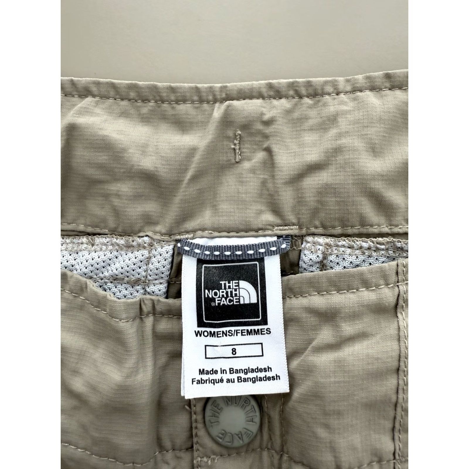 The North Face The North Face Women's Khaki Capri Pants Size 8 Nylon Outdoor Camp Walk Size 30" / US 8 / IT 44 - 4 Thumbnail