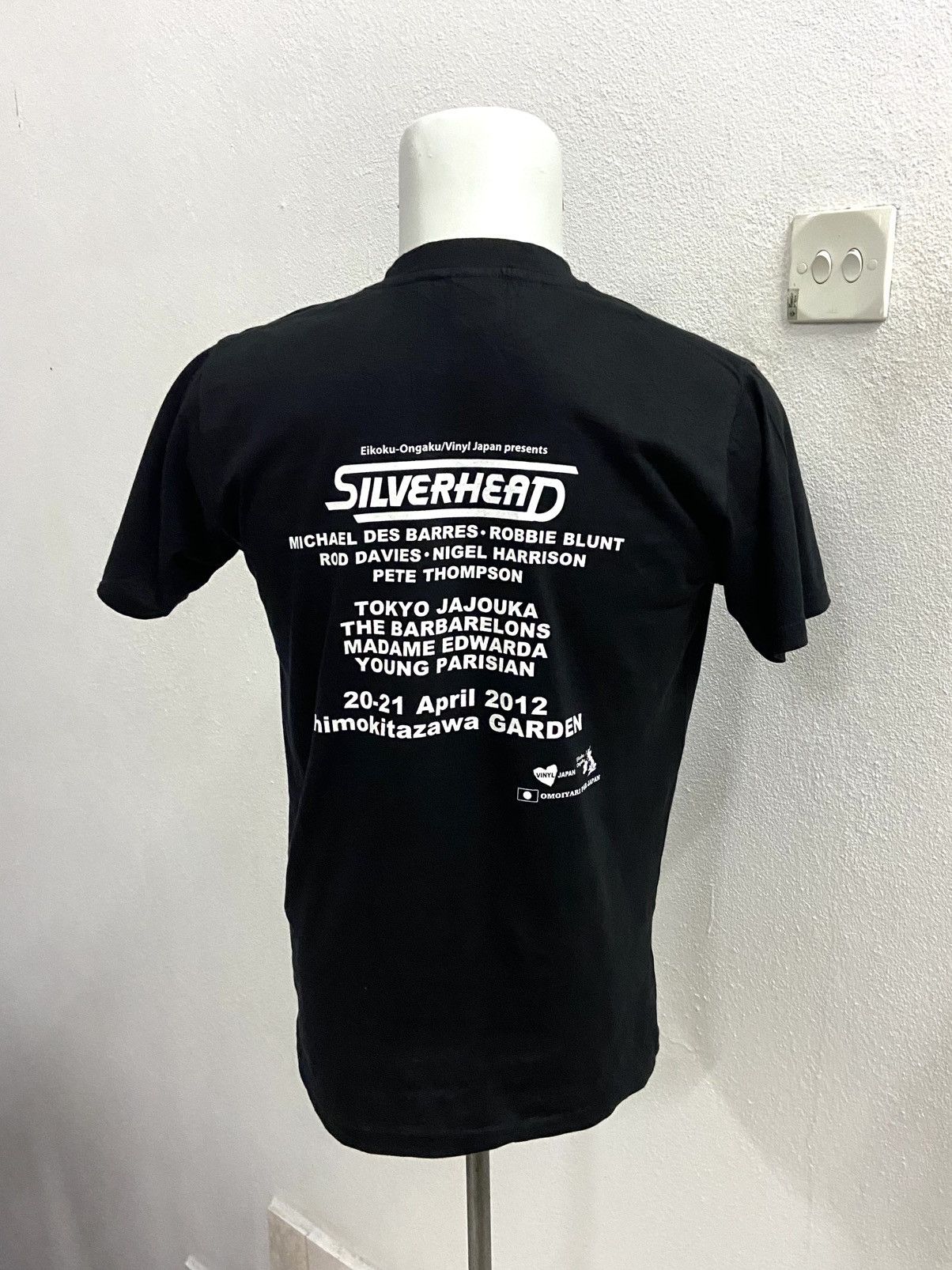 Band Tees SILVERHEAD LIVE IN JAPAN Size US M / EU 48-50 / 2 - 4 Thumbnail