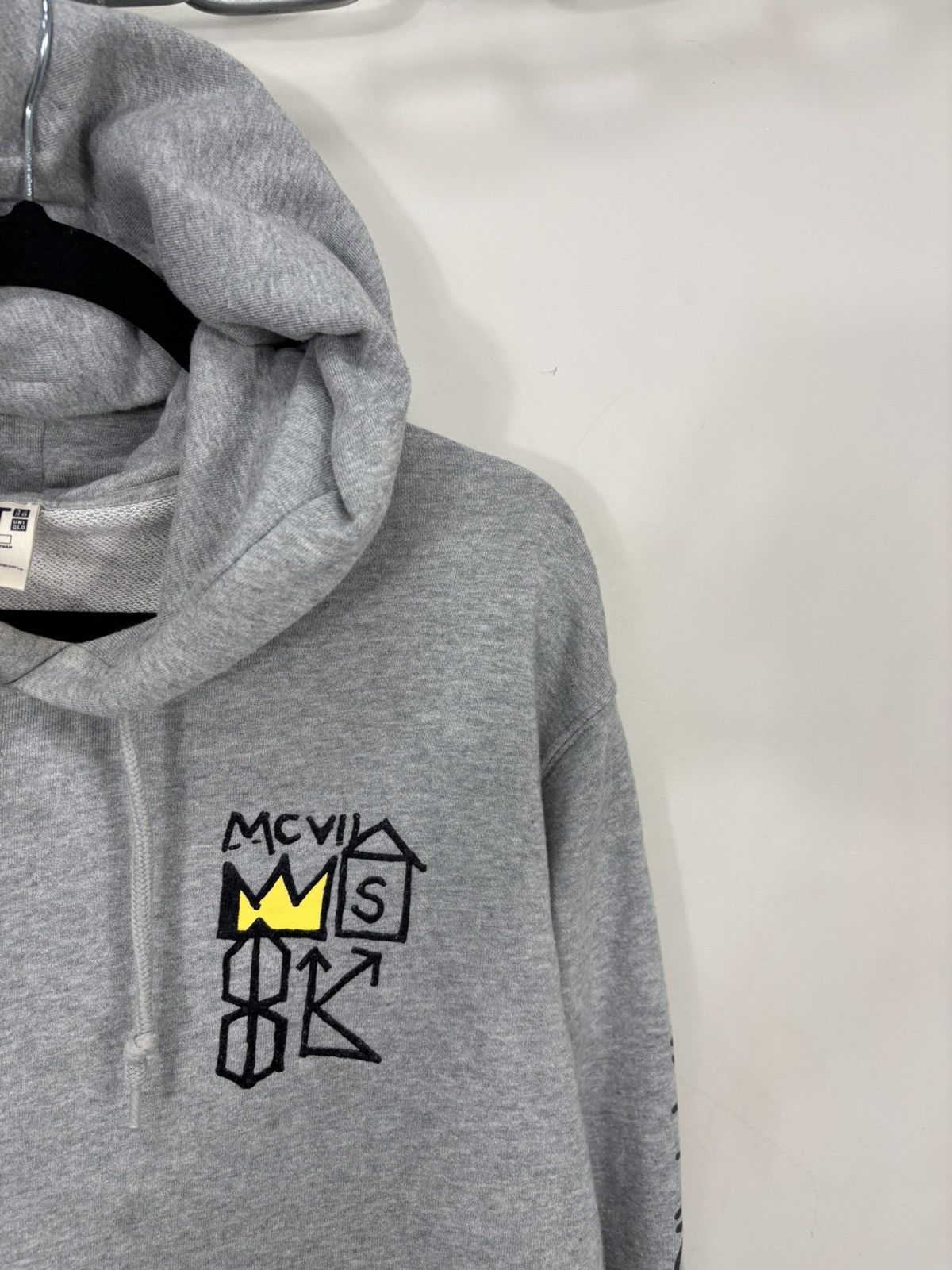 Uniqlo Uniqlo Jean Michel Basquiat Men’s Grey Classic Hoodie Size US L / EU 52-54 / 3 - 3 Thumbnail