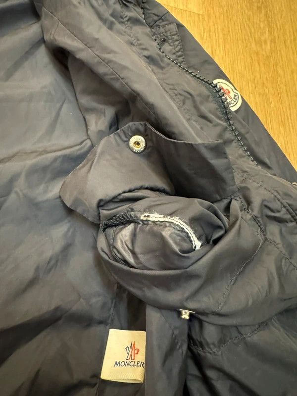 Moncler Moncler Aix Giacca Lightweight Navy Nylon Jacket Buttons 3 M Size US M / EU 48-50 / 2 - 20 Thumbnail