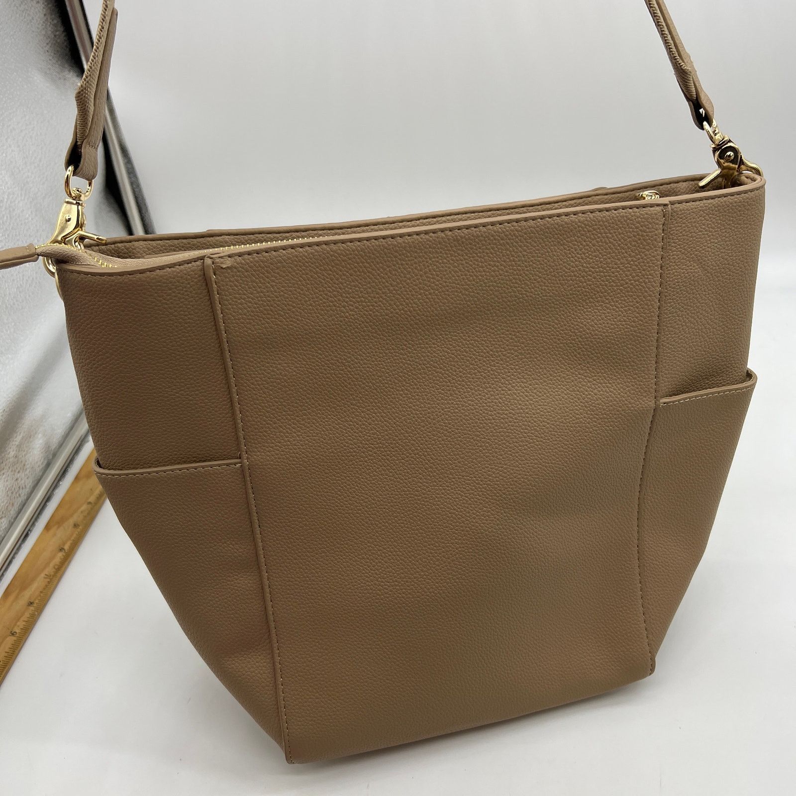 Other Amy Stran x AHDORNED Faux Leather Bucket Bag Mushroom Brown Size ONE SIZE - 1 Thumbnail