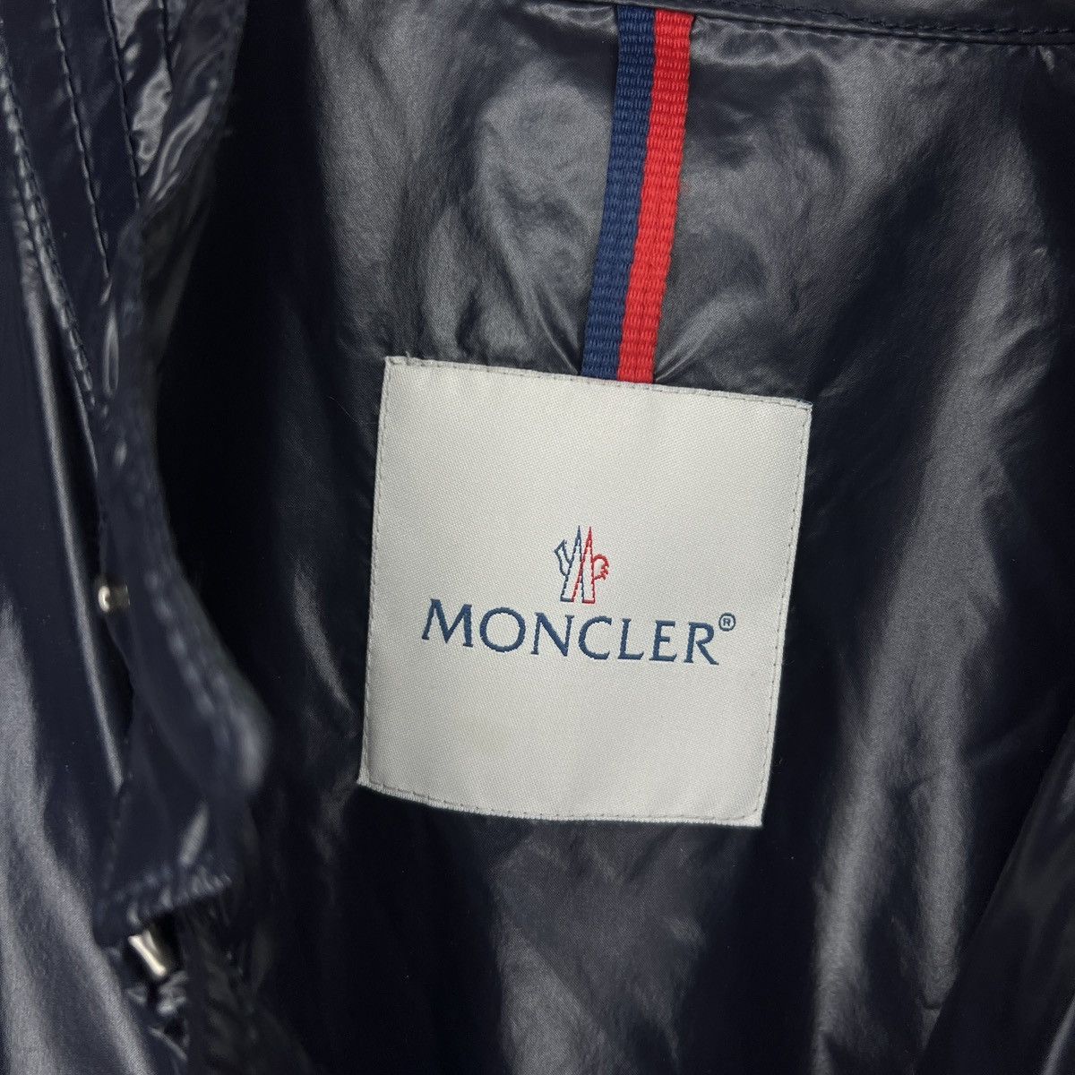 Moncler Moncler Nylon Bomber Navy Jacket Logo Shiny Rare Hype Size US M / EU 48-50 / 2 - 11 Thumbnail