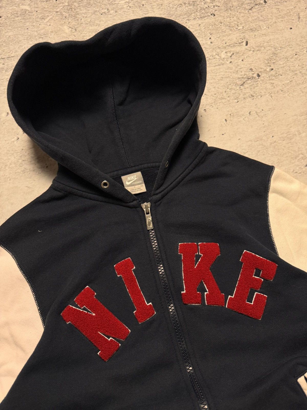 Nike × Vintage NIKE VINTAGE CENTER LOGO OVERSIZE ZIP BOXY HOODIE Size US S / EU 44-46 / 1 - 3 Thumbnail