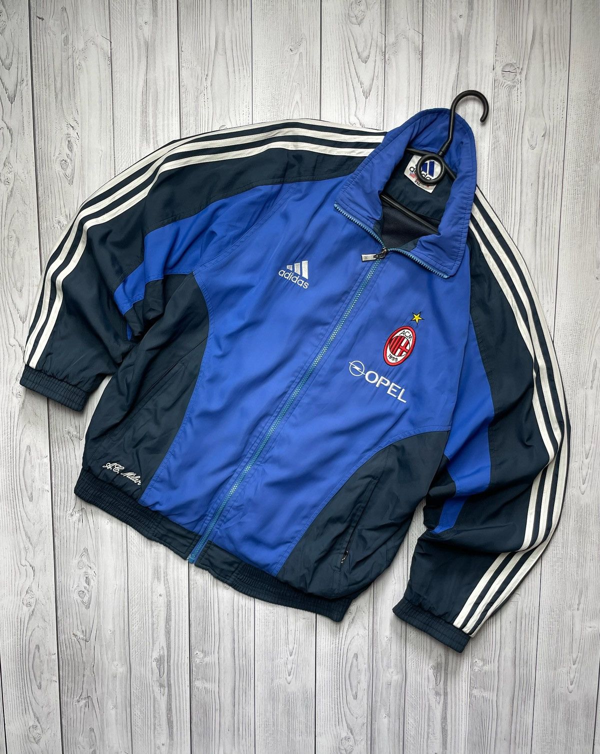 Vintage Vintage AC Milan jacket size XXL very rare Opel blue Size US XXL / EU 58 / 5 - 2 Thumbnail