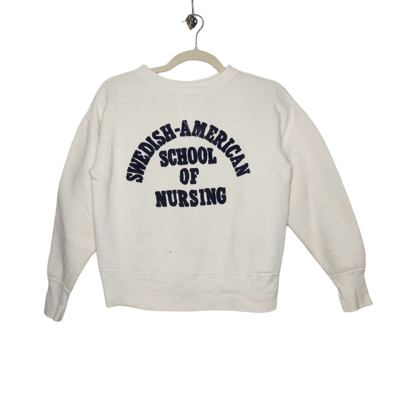 Vintage Vintage Swedish American School Nursing Crewneck Sweatshirt Shirt Unisex Adults XS White 60s 50s VINTAGE Size US XS / EU 42 / 0 - 2 Thumbnail
