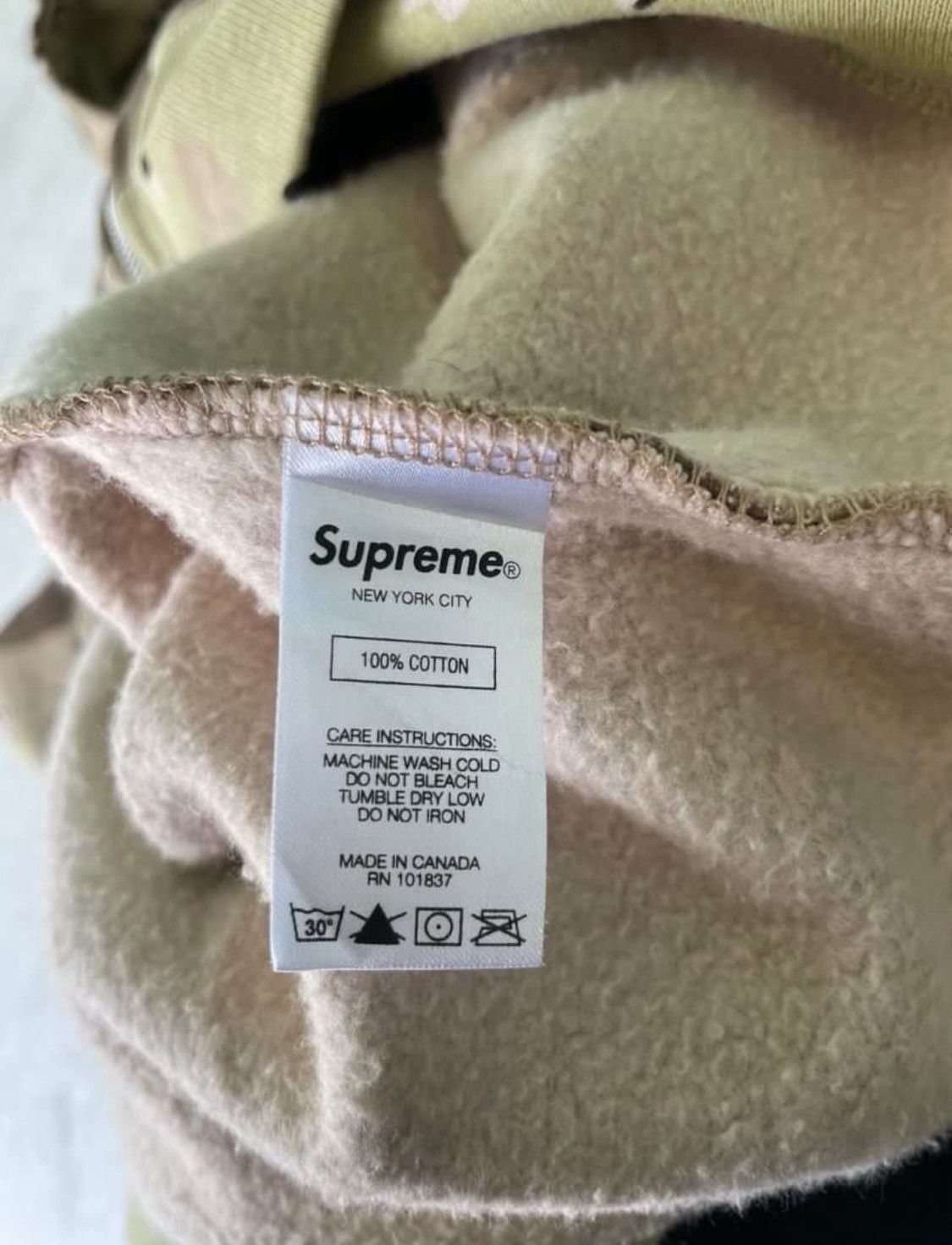 Supreme Supreme Small Box Facemask Zip Up Chocolate FW20 Size US L / EU 52-54 / 3 - 5 Thumbnail