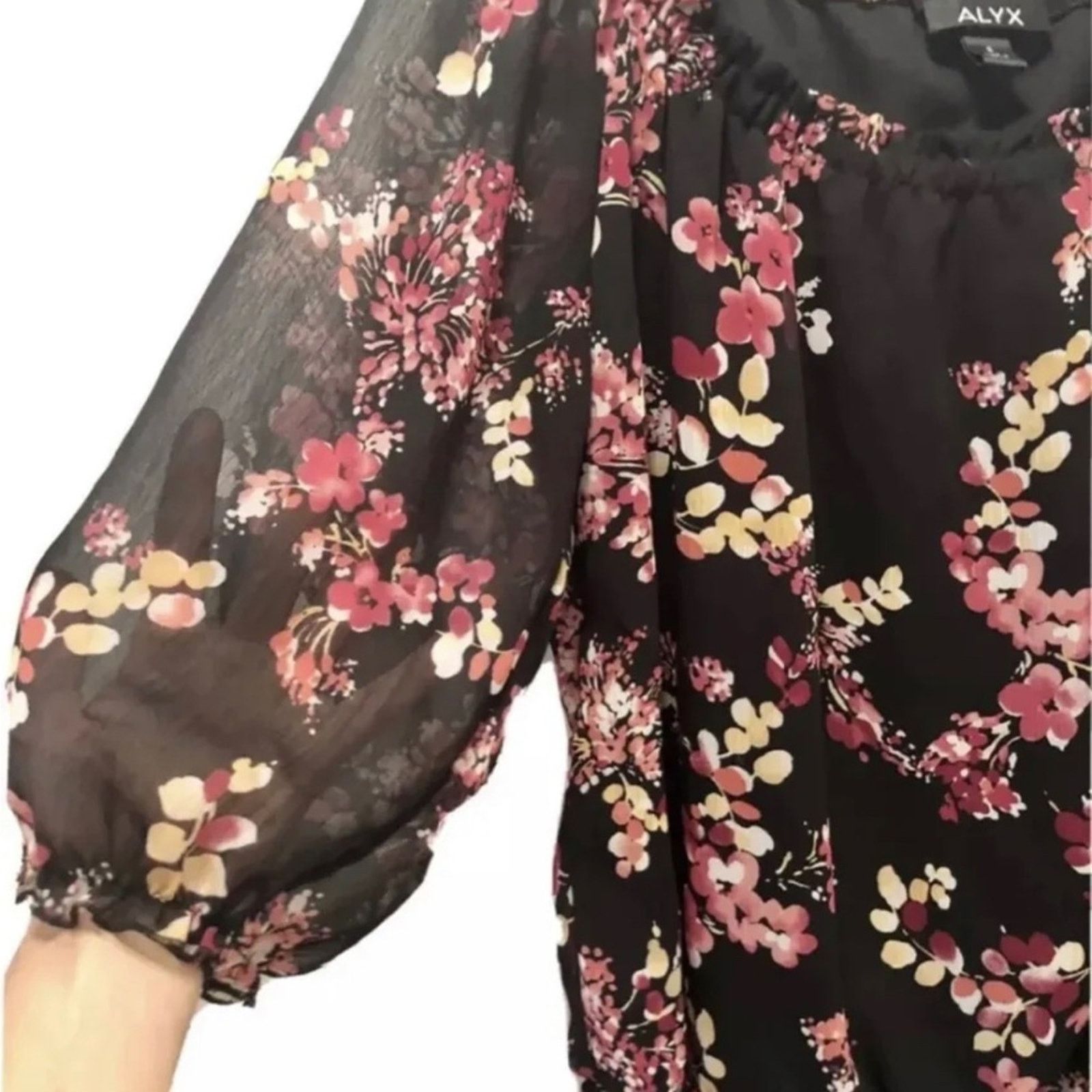 Alyx ALYX Floral Boho Top With Sheer 3/4 Sleeves - Size Small. Size S / US 4 / IT 40 - 2 Thumbnail
