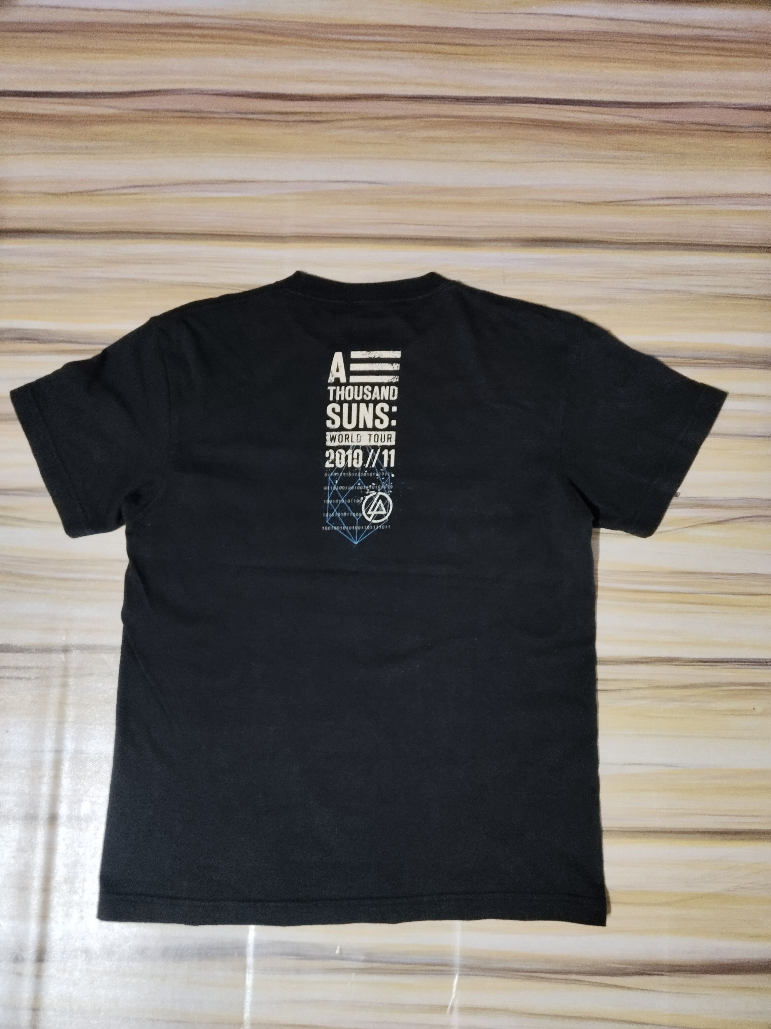 Band Tees Vintage Band LINKIN PARK World Tour 2010/2011 Size US S / EU 44-46 / 1 - 4 Thumbnail