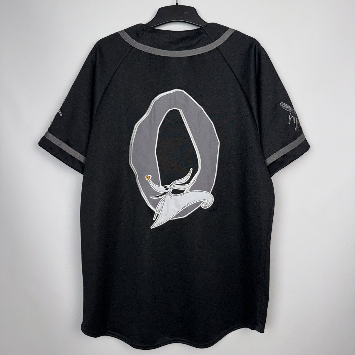 Disney DISNEY NIGHTMARE BEFORE CHRISTMAS EMBROIDERED BASEBAL JERSEY Size US M / EU 48-50 / 2 - 2 Thumbnail