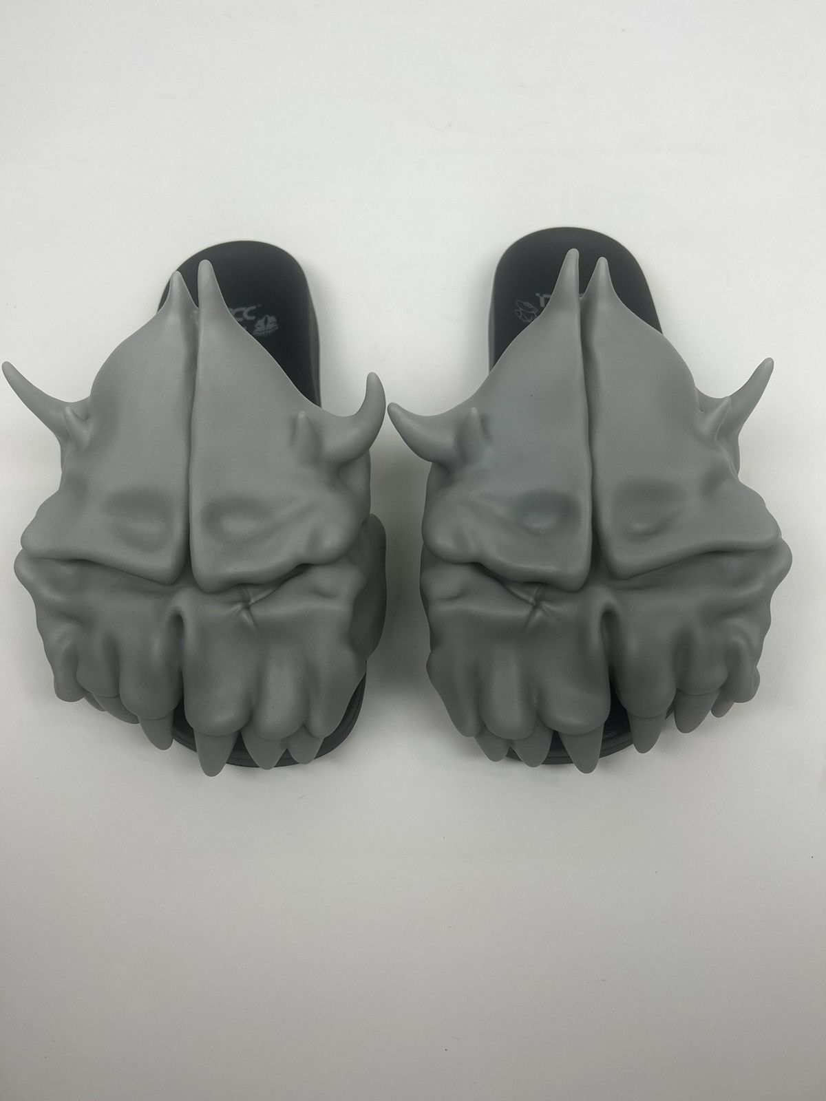 Custom itcc x shcr x flufflord x baojiaxiang 3d skull slippers