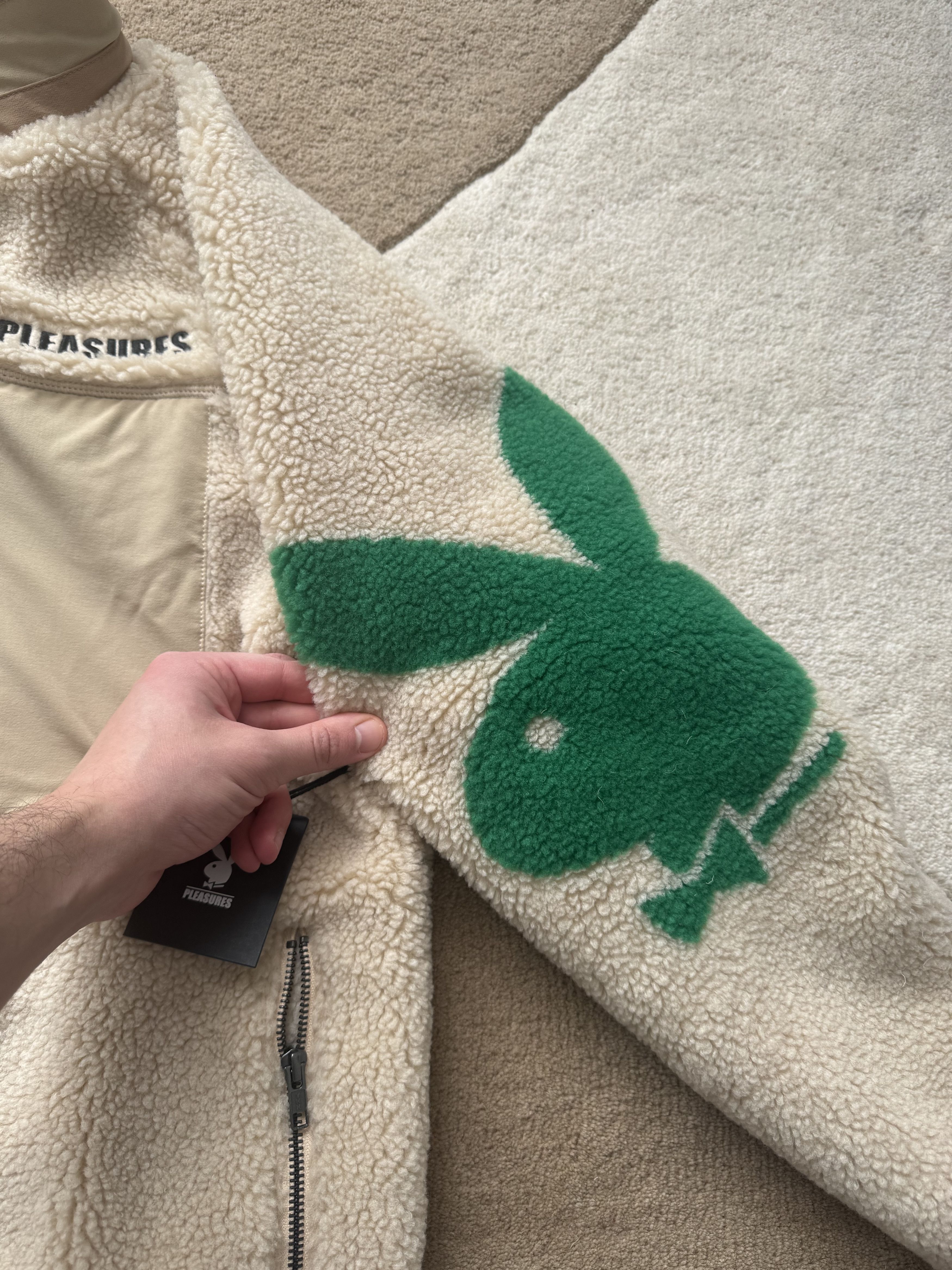 Playboy × Pleasures Pleasures X Playboy Bunny Sherpa Zip Tan Size US M / EU 48-50 / 2 - 2 Thumbnail
