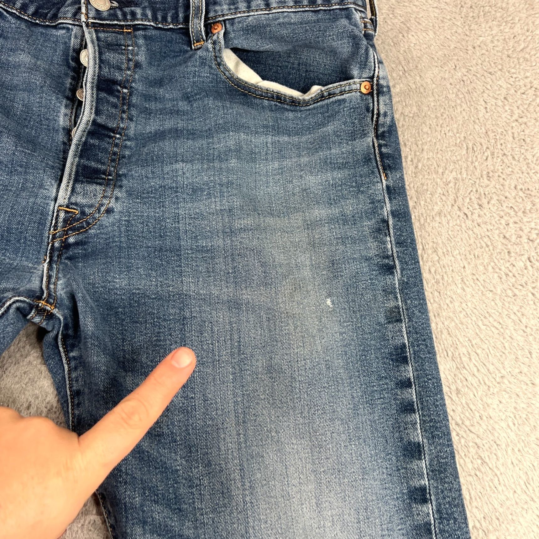 Levi's Levis 501 Jeans Mens 36x30 Blue Straight Button Fly Mid Rise Distressed Med Wash Regular 5-Pocket Denim Cotton Levi's 501 Series Jeans Mens Blue Size US 36 / EU 52 - 4 Thumbnail