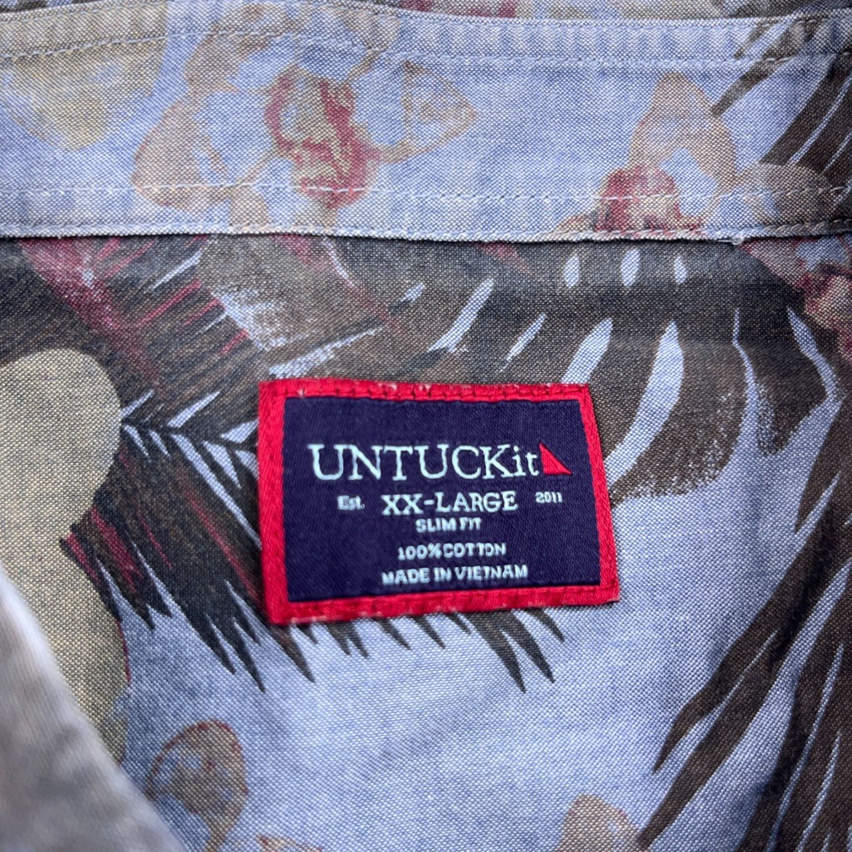 UNTUCKit UNTUCKit Shirt Men 2XL Blue Floral Hawaiian Button Up Slim Fit Camp Beach Shirt Size US XXL / EU 58 / 5 - 3 Thumbnail