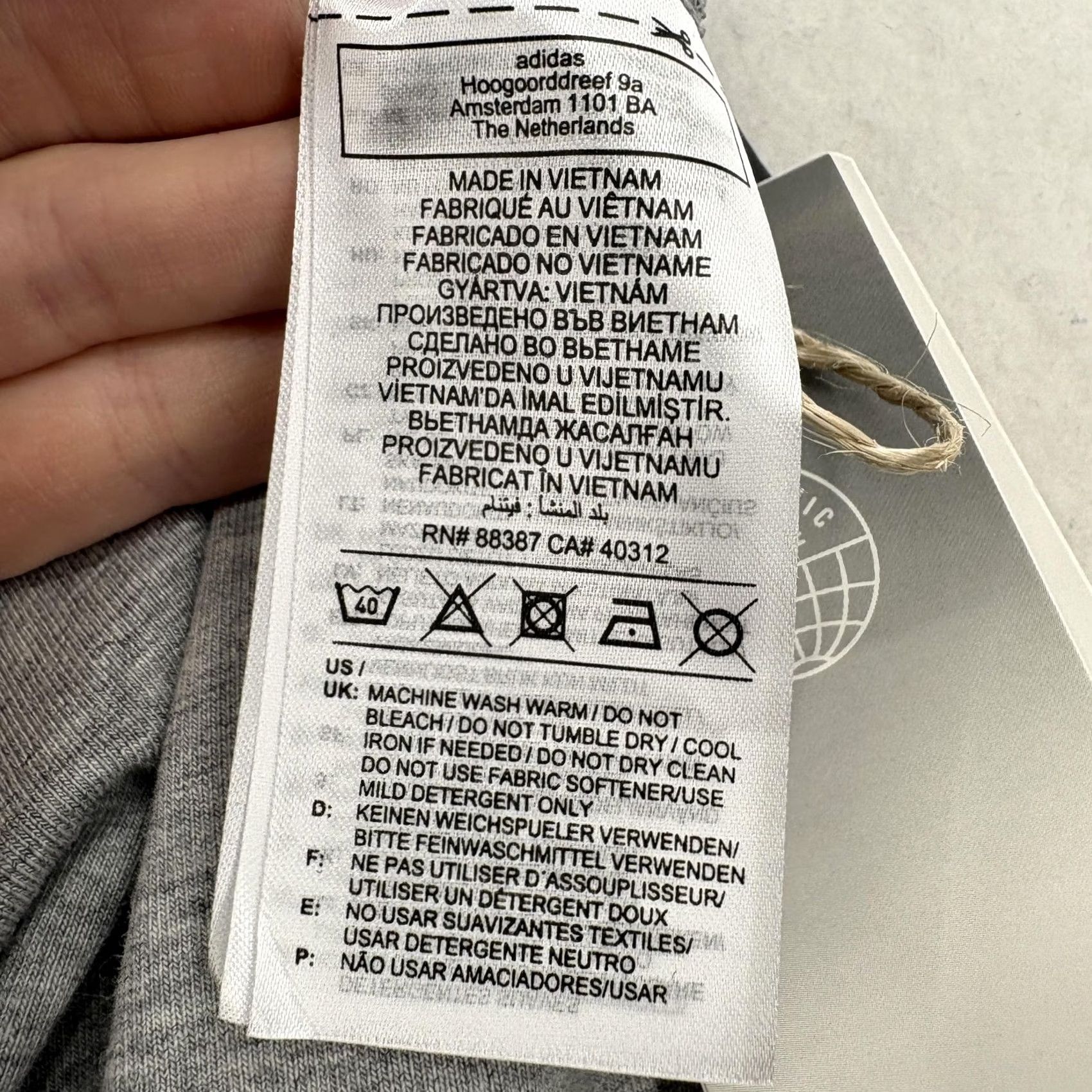 Adidas Adidas Essentials 3-Stripes Leggings Womens Small Gray Tight Fit Mid Rise Gym Size 28" / US 6 / IT 42 - 6 Thumbnail
