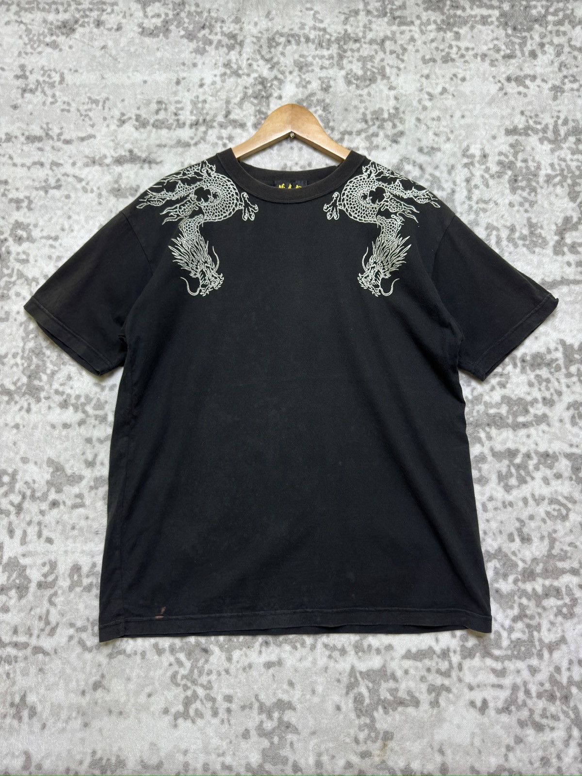 Japanese Brand Vintage Faded Wajinden Gold and Silver Dragon Tee Size US M / EU 48-50 / 2 - 2 Thumbnail