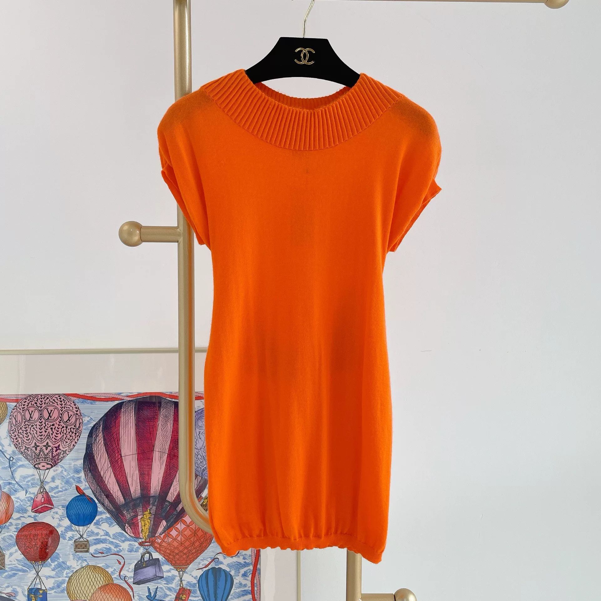 Louis Vuitton Louis Vuitton Solid Color Knit Top Size XS / US 0-2 / IT 36-38 - 1 Thumbnail