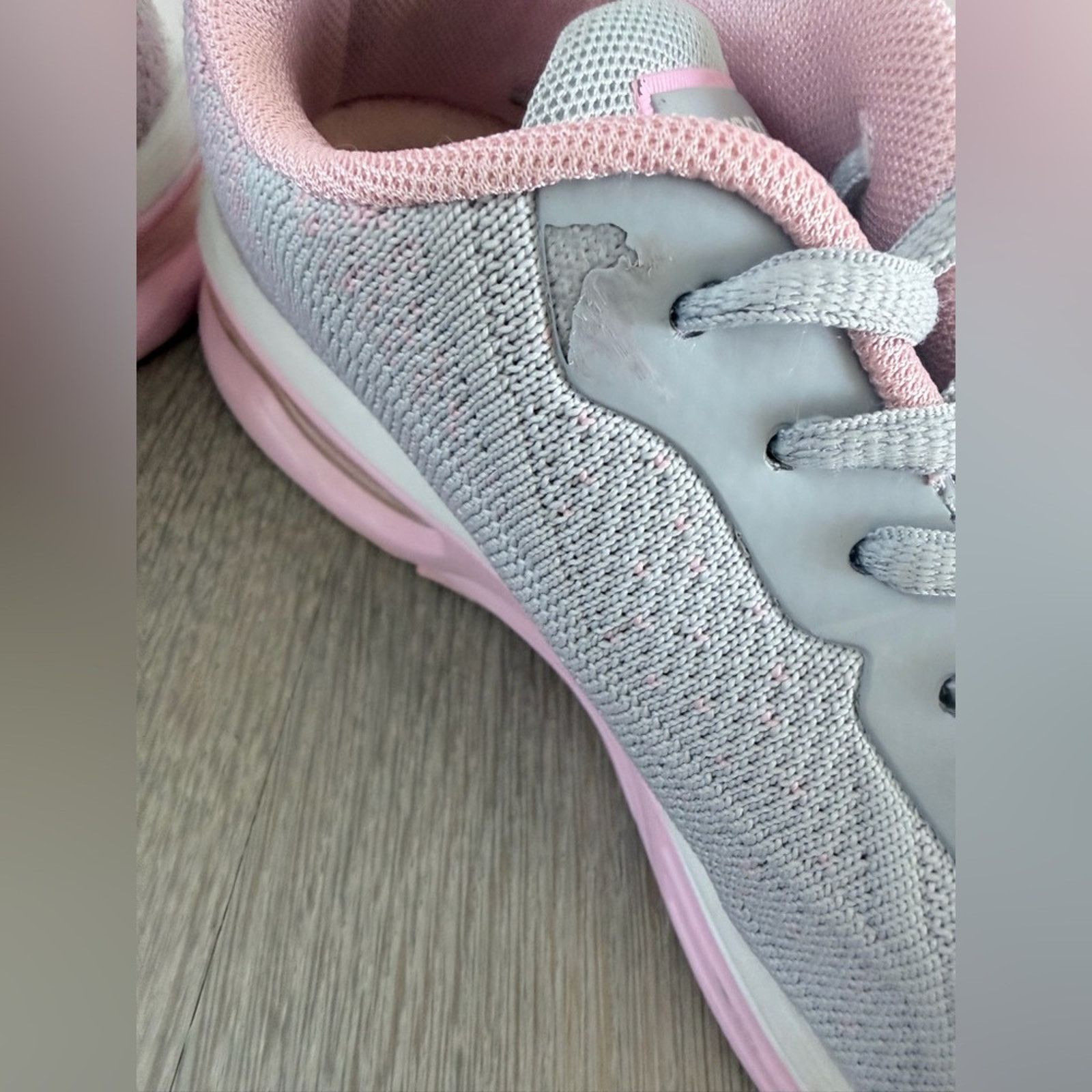 Other Women's Gray and Pink Knit Comfortable Sneakers size 7,5 Size US 7.5 / IT 37.5 - 7 Thumbnail