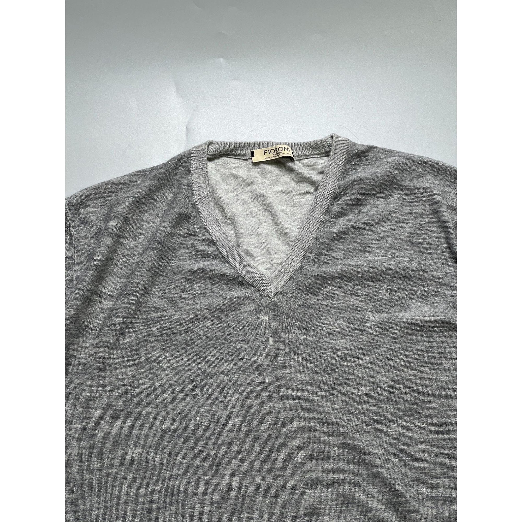 Other Men’s Fioroni V-Neck Cashmere Silk Wool Blend Sweater Size I Size US L / EU 52-54 / 3 - 3 Thumbnail
