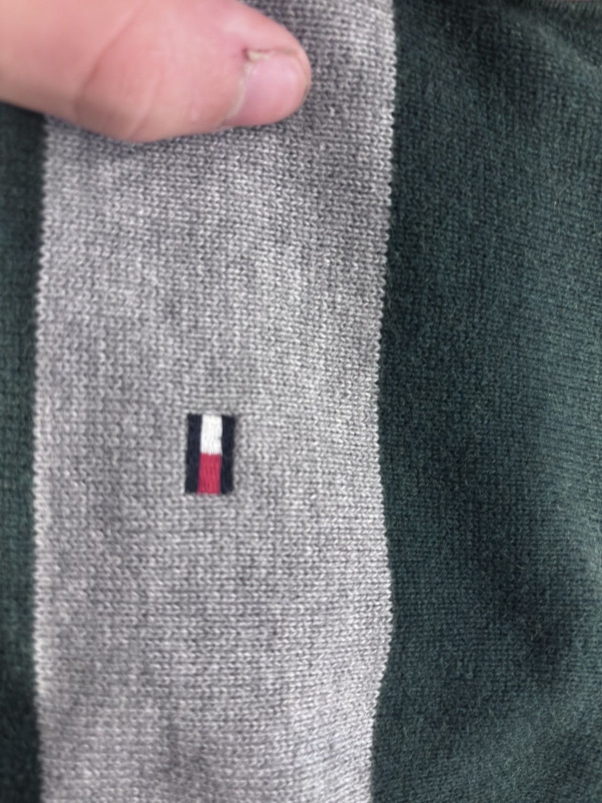 Tommy Hilfiger Vintage Tommy Hilfiger sweater class Size US L / EU 52-54 / 3 - 3 Thumbnail