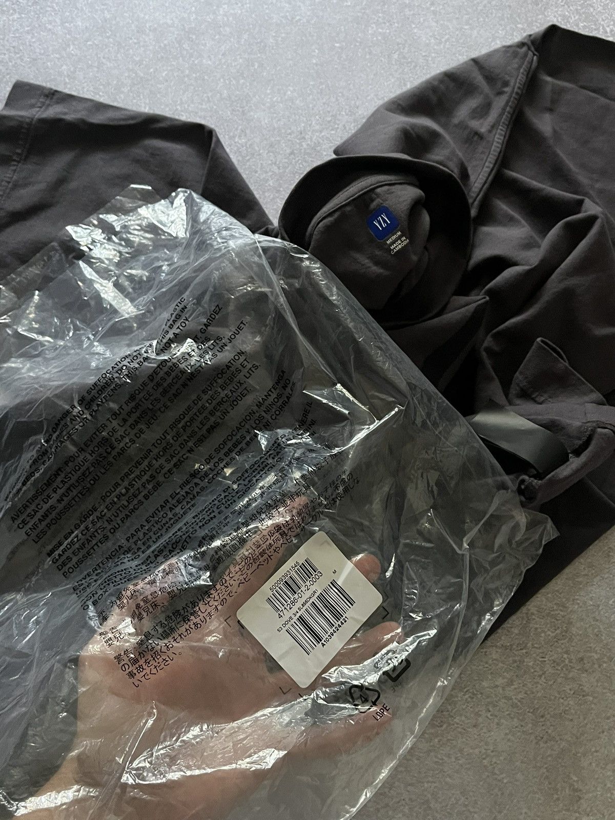 Balenciaga Balenciaga Yzy Gap T-shirt Size US M / EU 48-50 / 2 - 13 Thumbnail