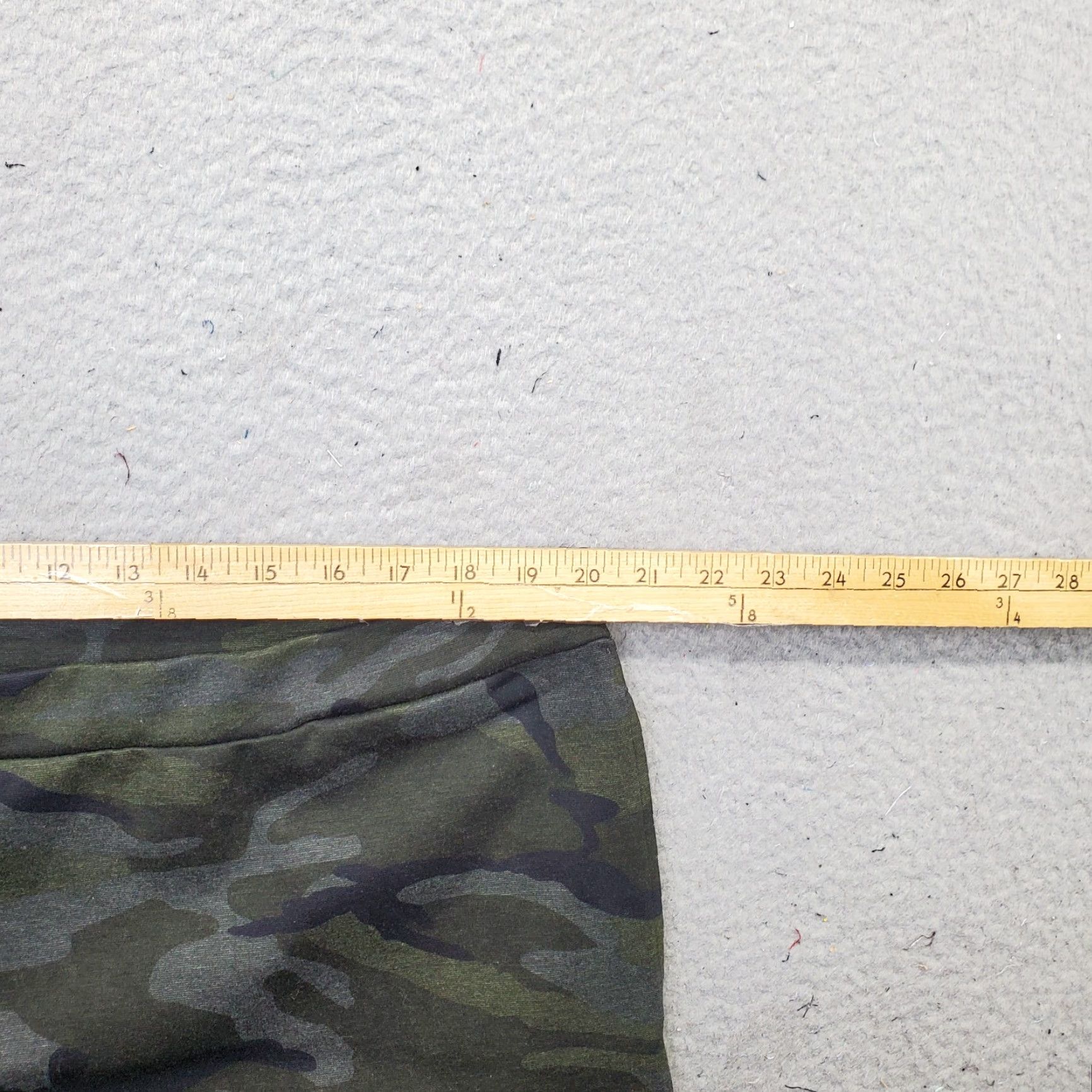 Vintage Susan Graver Pants Womens XL Multi Camouflage Ankle Button Straight Leg Pull On Size 40" / US 18 - 6 Thumbnail