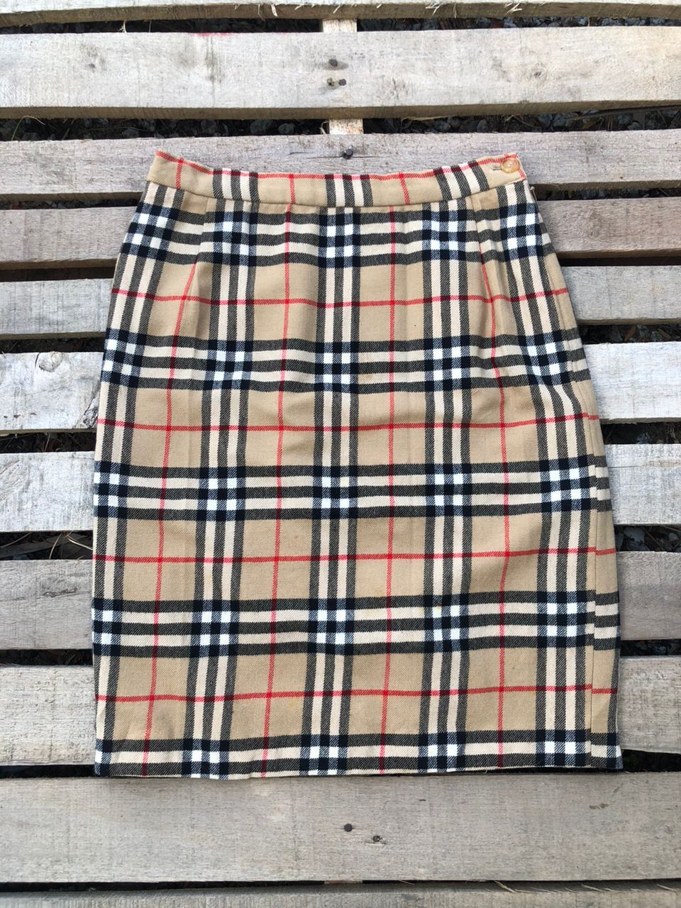Burberry Vintage Burberrys Haymarket Collection NovaCheck Wool Skirts Size 26" / US 2 / IT 38 - 1 Thumbnail