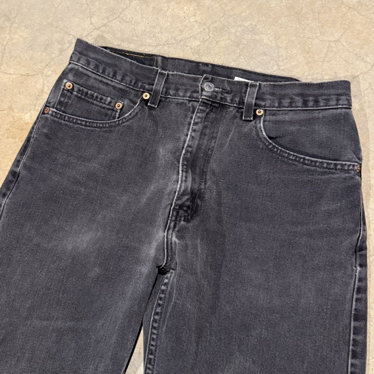 Levi's Vtg 1990s Levi’s 505 Faded Distressed Black Jeans ERD Grunge Size US 32 / EU 48 - 5 Thumbnail