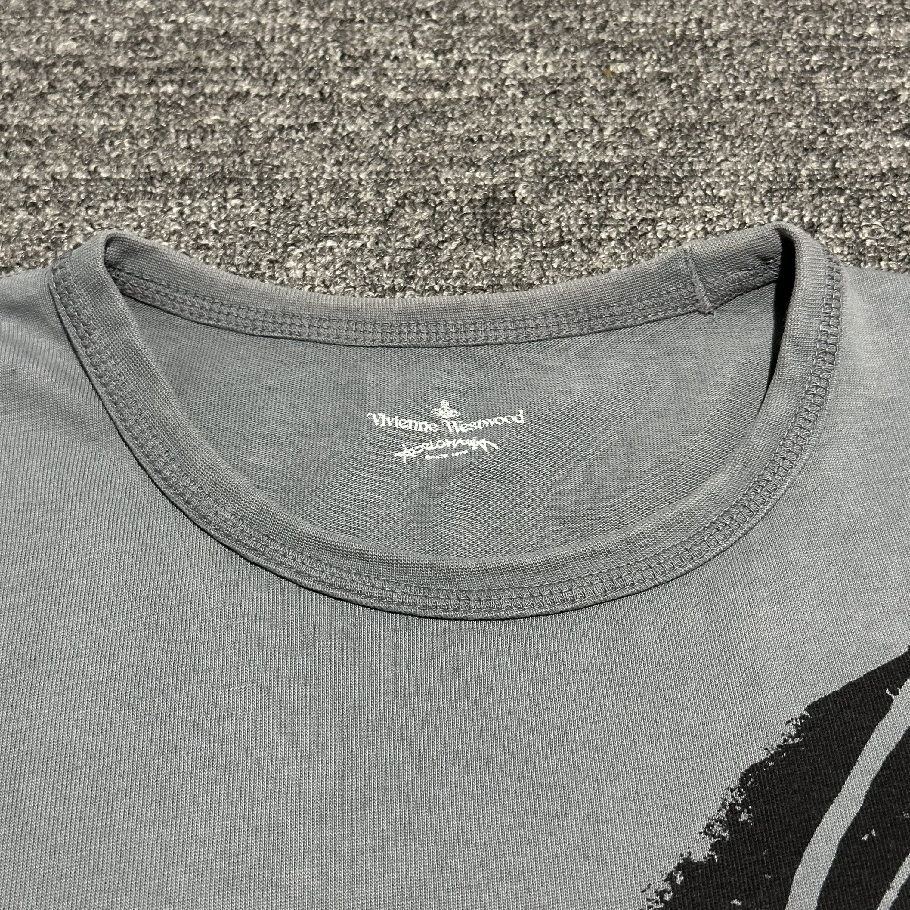 Vivienne Westwood Vivienne Westwood Tee Size US L / EU 52-54 / 3 - 4 Thumbnail