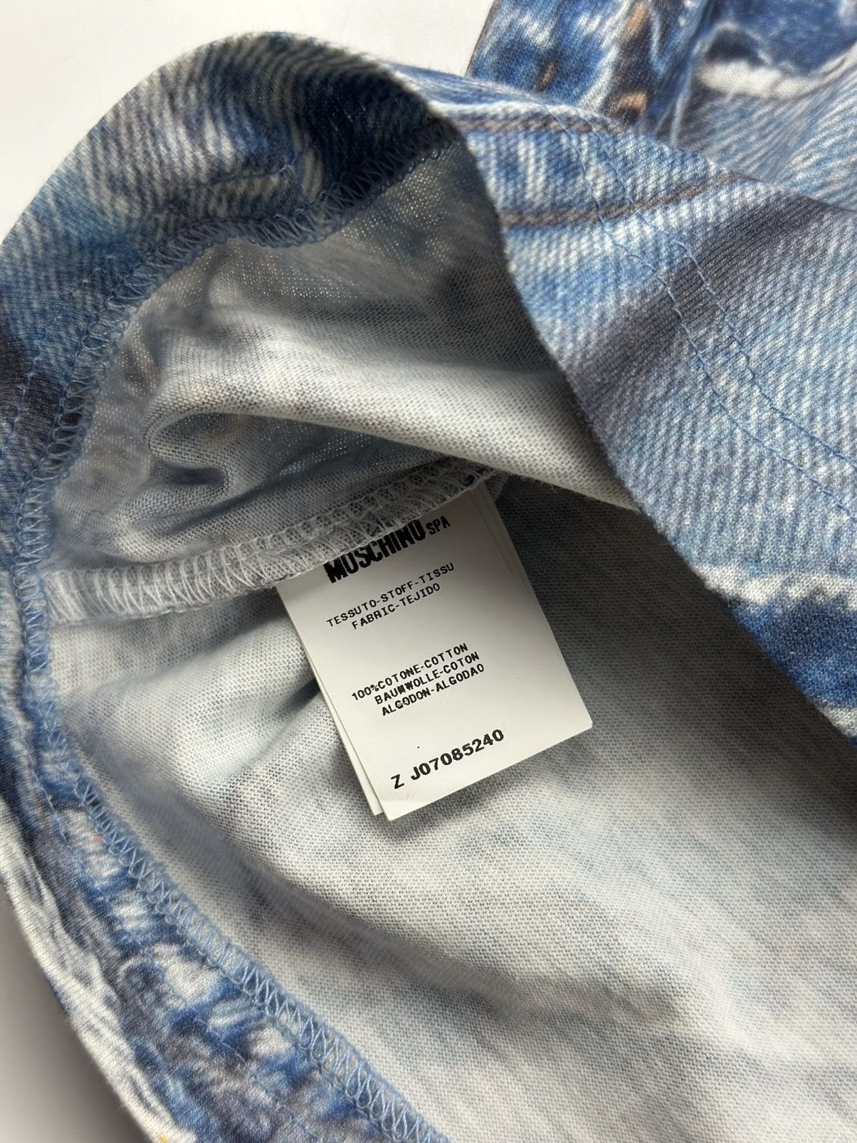Moschino MOSCHINO COUTURE All Over Jeans Printed T Shirt Dark Denim Size S / US 4 / IT 40 - 4 Thumbnail