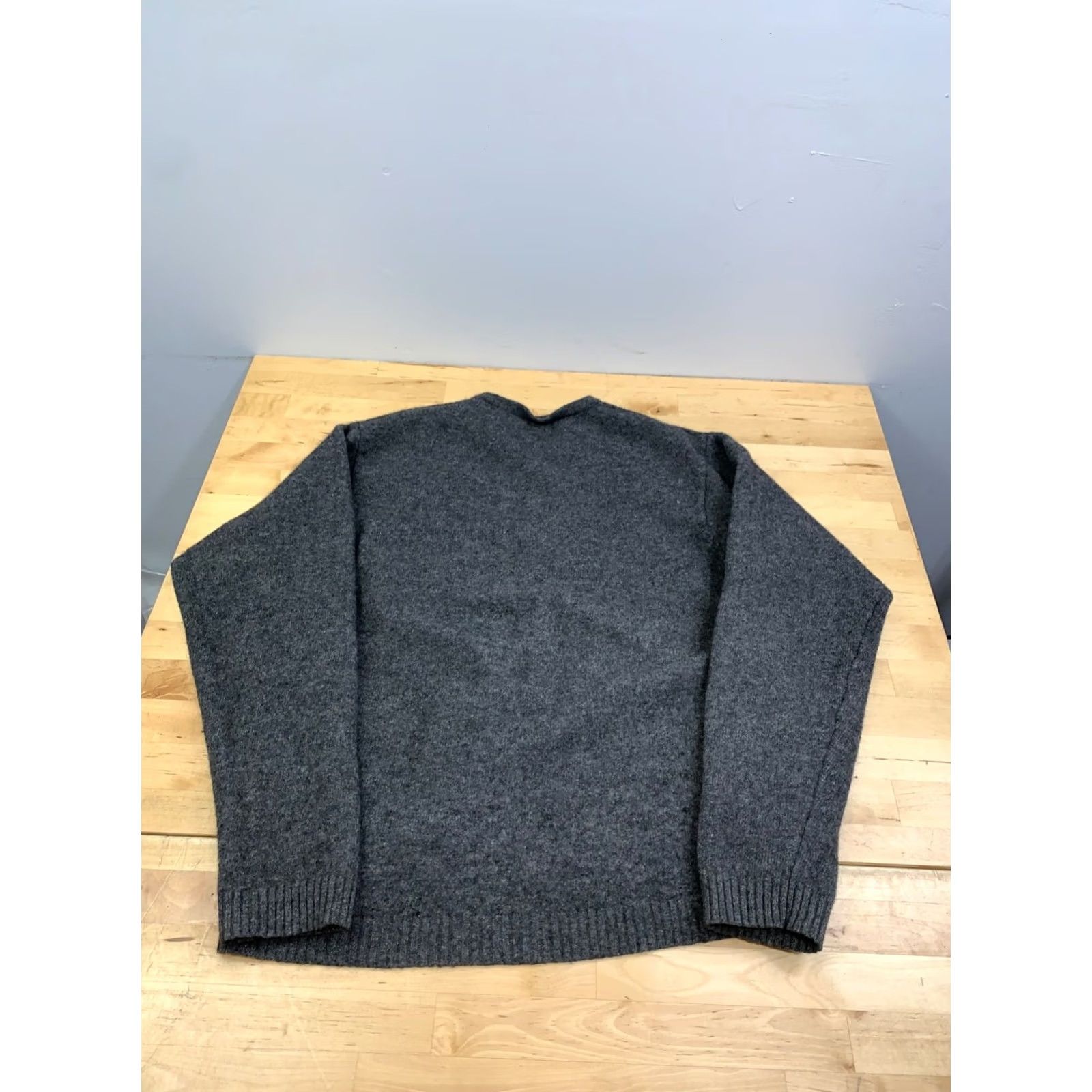 Gap VINTAGE GAP LAMBSWOOL V NECK SWEATER Men XL Gray Pullover 13129 Size US L / EU 52-54 / 3 - 7 Thumbnail