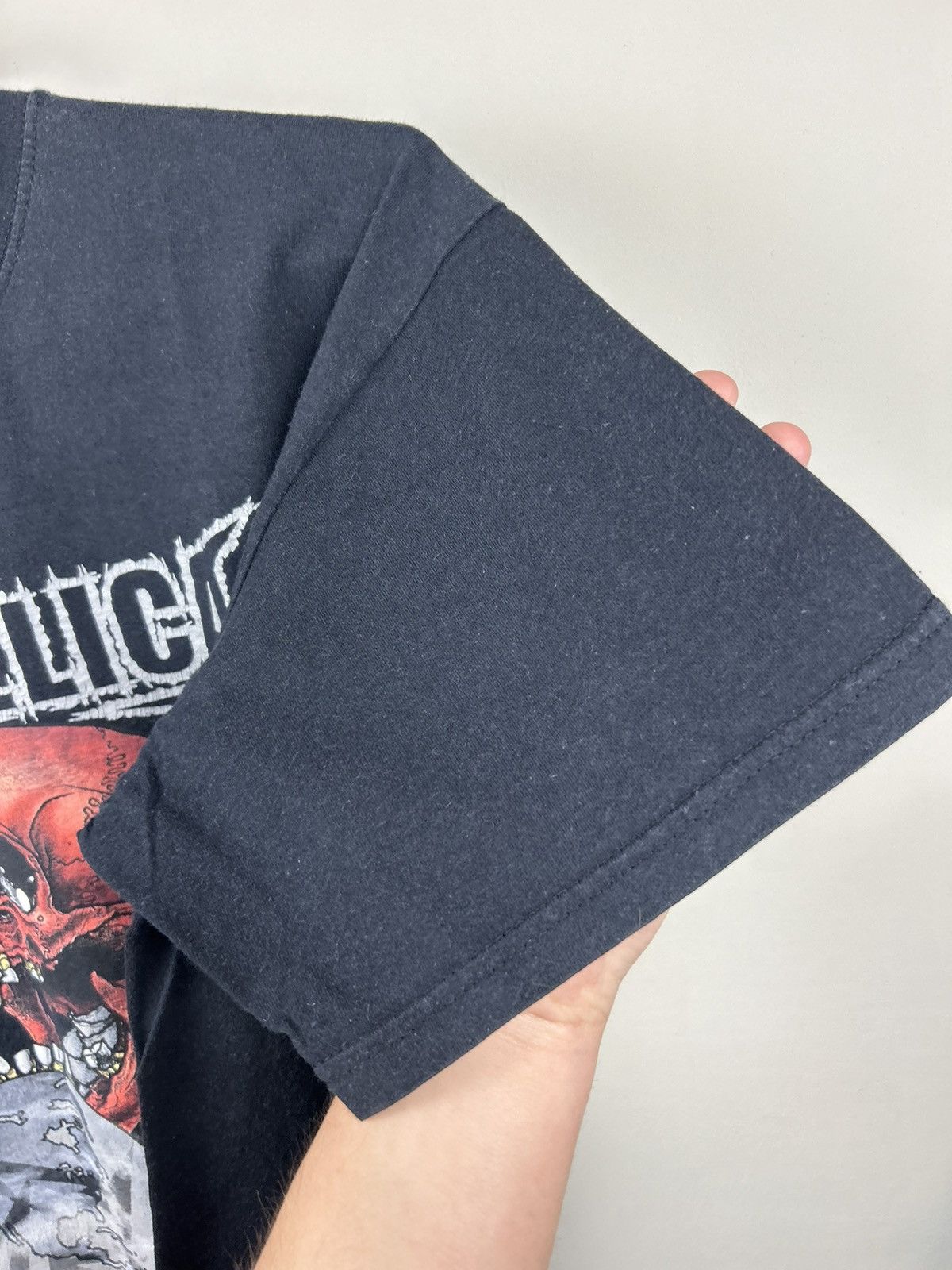 Band Tees Vtg 2004 Metallica Madly In Anger Concert Tour Black T-Shirt Size US M / EU 48-50 / 2 - 7 Thumbnail