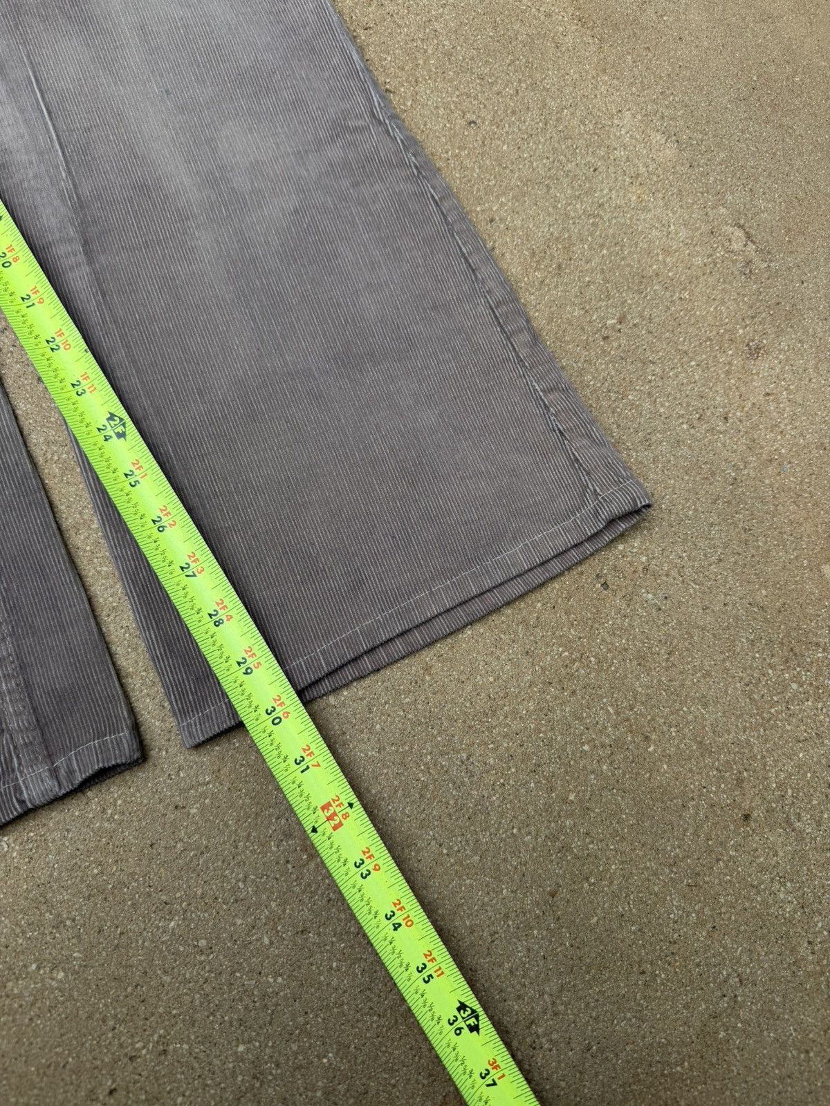 Levi's Vtg 80’s Levi’s 646 Bellbottom Flare Corduroy Pants 32x30 Size US 32 / EU 48 - 10 Thumbnail