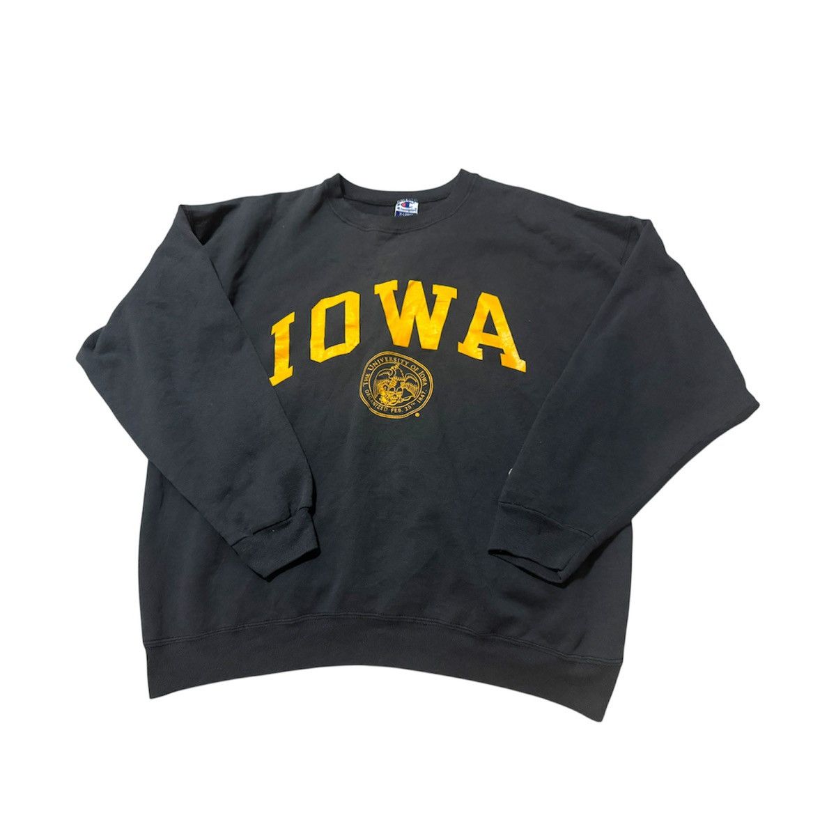 Vintage Vintage 90s IOWA Champion Collegiate Loose Fit T Sweatshirt Size US XL / EU 56 / 4 - 1 Thumbnail