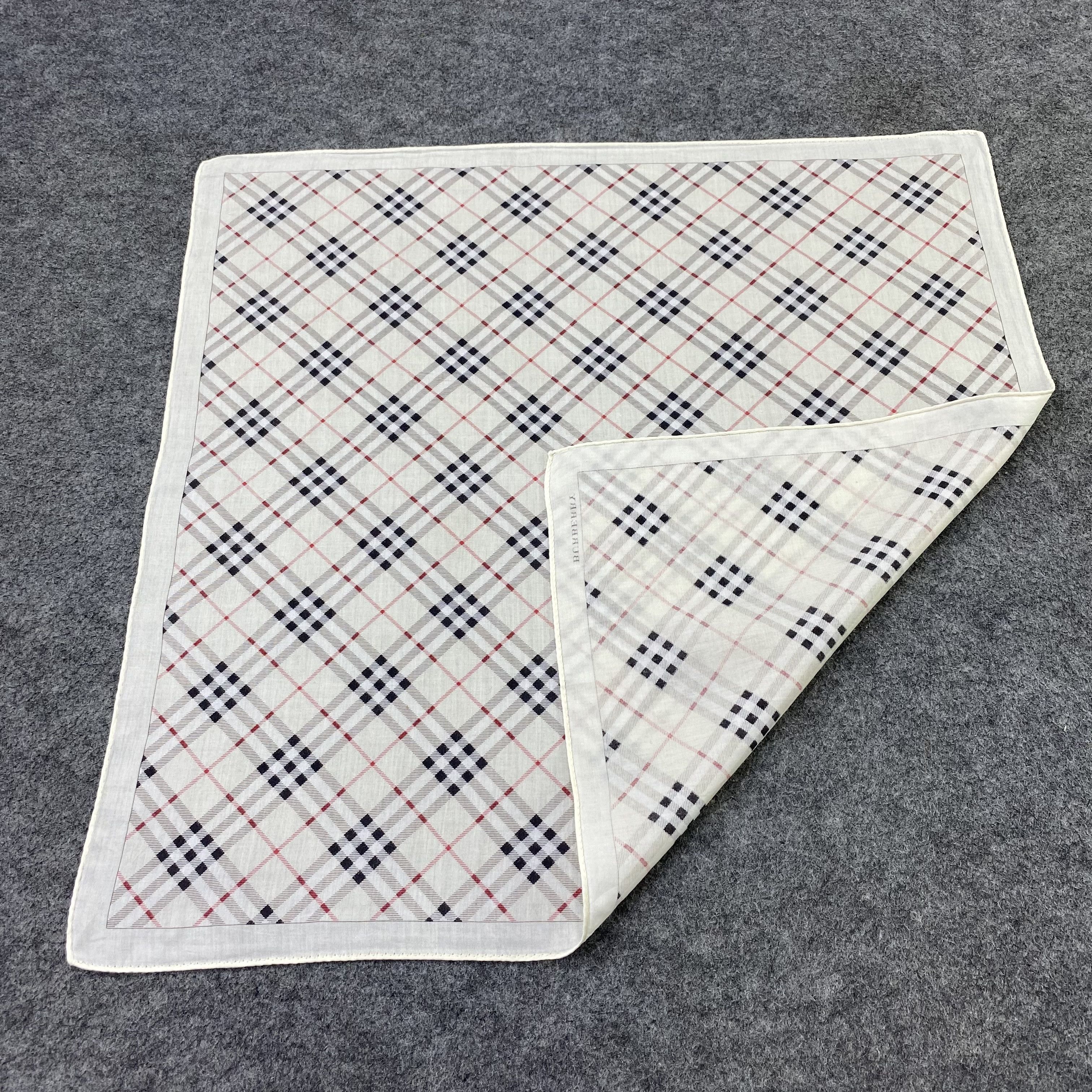 Burberry Burberry Handkerchief / Bandana / Neckerchief-B2383 Size ONE SIZE - 5 Thumbnail