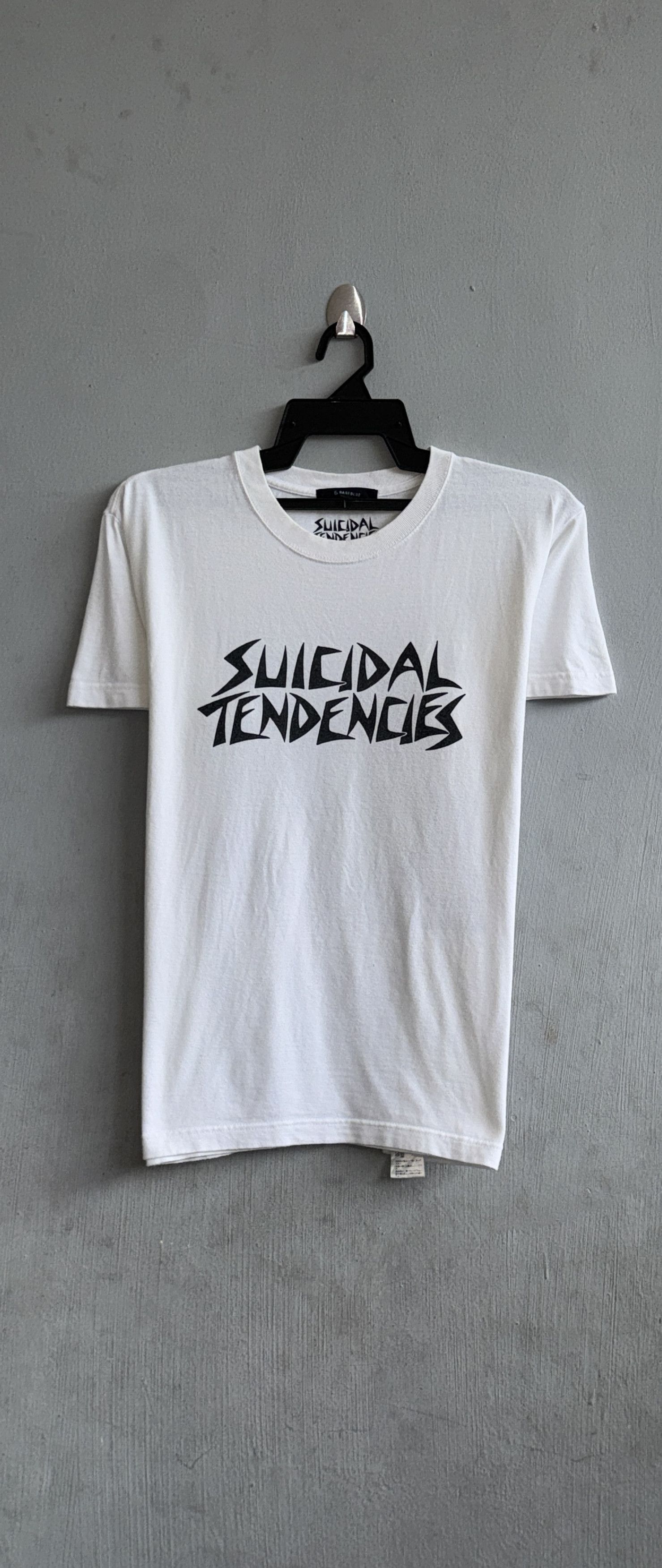 Band Tees Suicidal Tendencies Institutionalized Metal Vintage Shirt Size US L / EU 52-54 / 3 - 2 Thumbnail