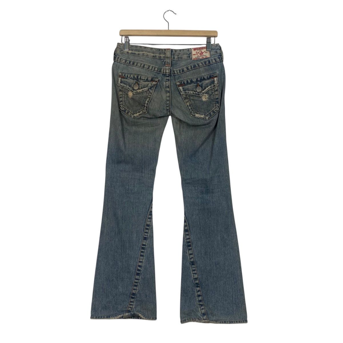 True Religion True Religion distressed flare pant Size 28" / US 6 / IT 42 - 7 Thumbnail