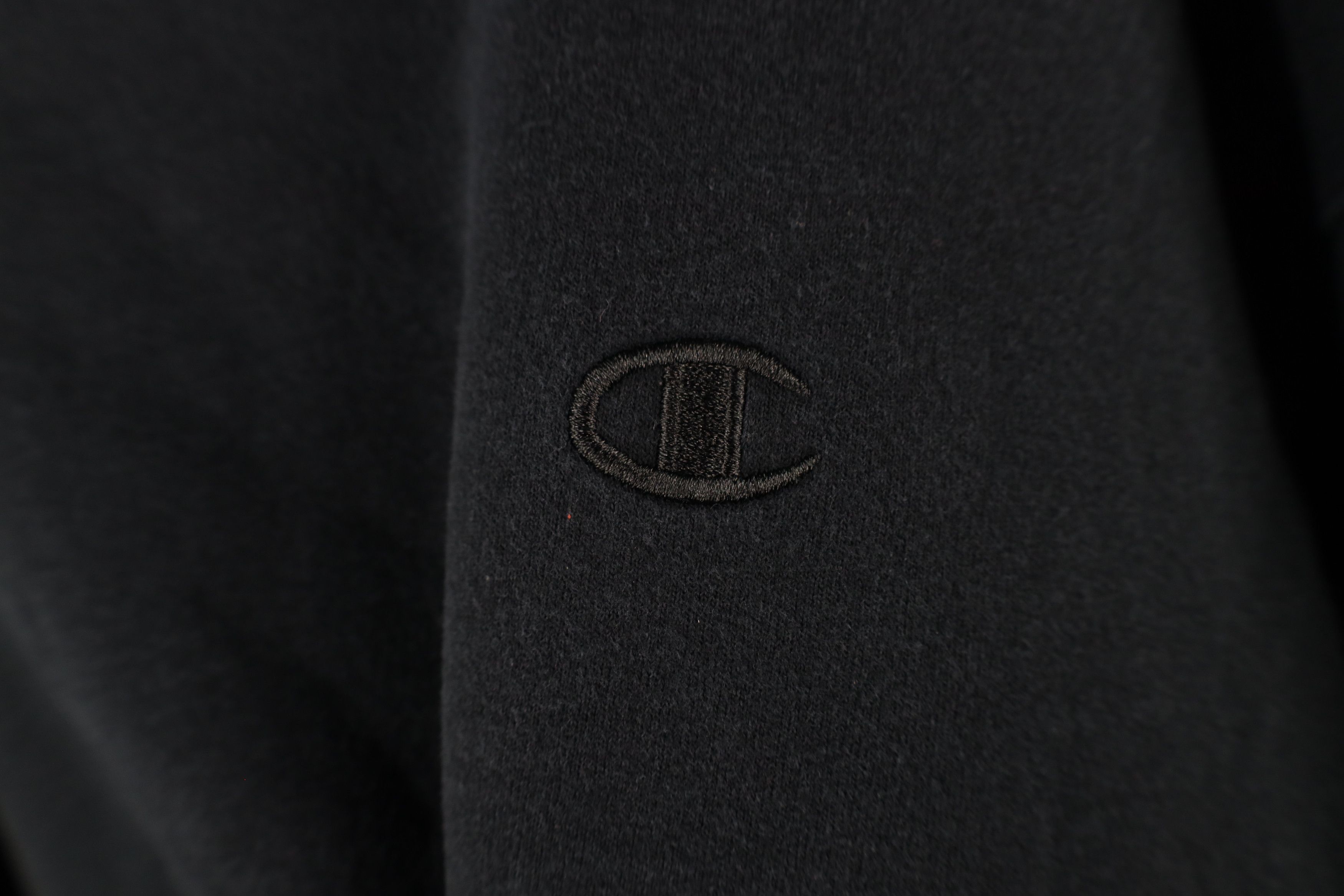 Champion × Vintage Vintage Champion Faded Monochrome Crewneck Sweatshirt Black Size US XXL / EU 58 / 5 - 4 Thumbnail
