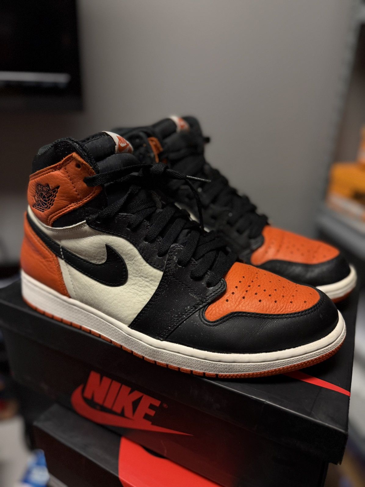 Jordan Brand × Nike Nike Jordan 1 High Shattered Backboard OG Size 12 Size US 12 / EU 45 - 6 Thumbnail