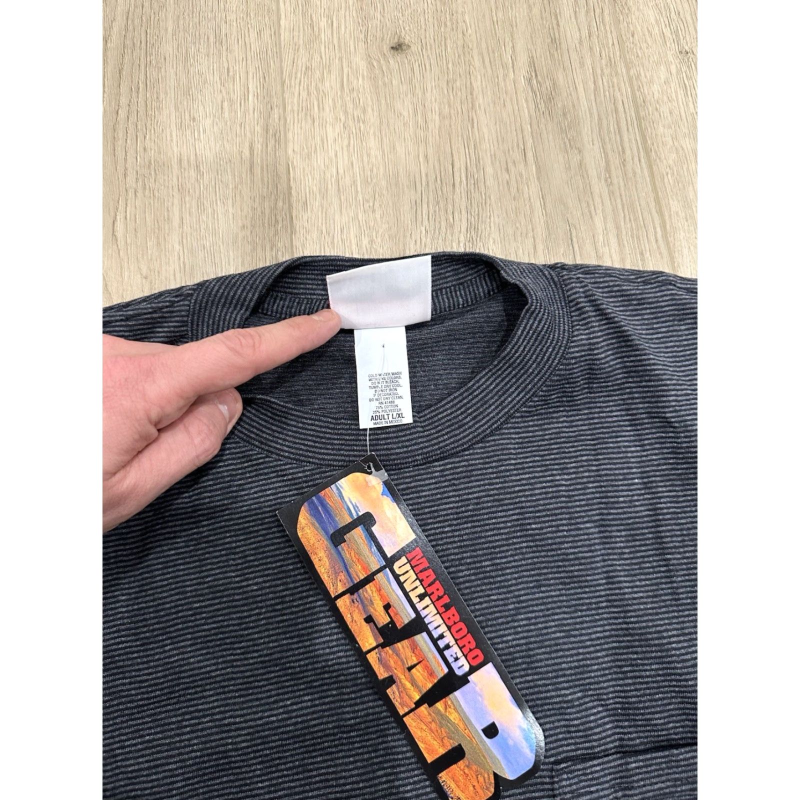 Marlboro VINTAGE Marlboro T-Shirt Striped Pocket Black Grey 2XL Adult USA CreW Neck Short Sleeve Mens Womens Unisex 90s 80s Classic USA Marlboro Shirt Size US XXL / EU 58 / 5 - 6 Thumbnail