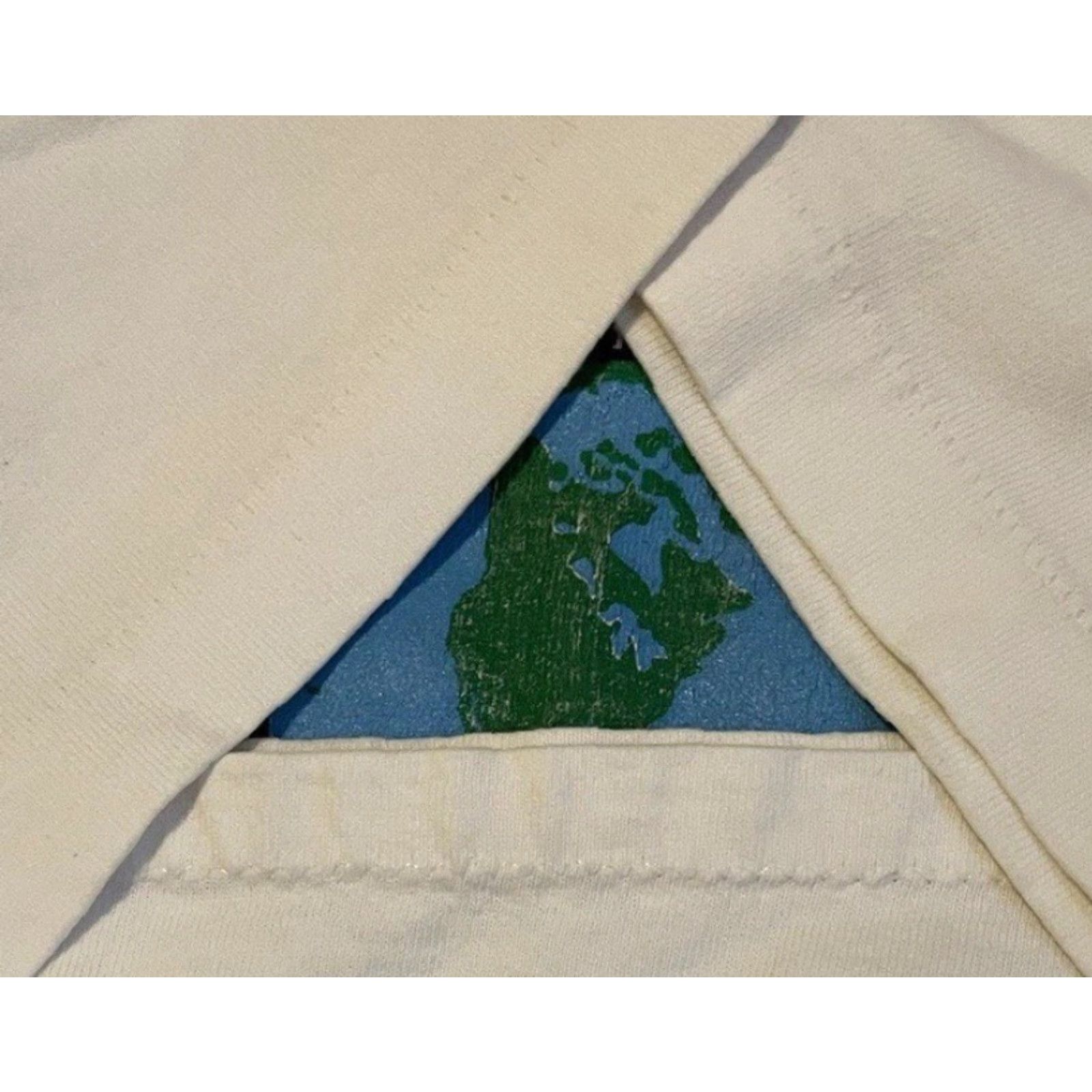 Vintage VINTAGE Wisdom Of Chief Seattle Boxy Shirt S M USA White 90s 80s Nature Earth Recycle Conservation Hippie Punk Rock Surf Skate USA Mens Shirt S M Size US S / EU 44-46 / 1 - 3 Thumbnail