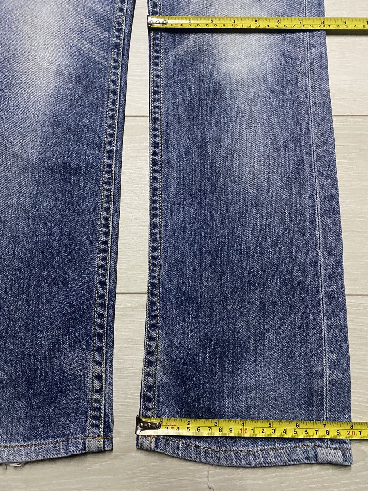 Uniqlo Uniqlo UJ Faded Wash Distressed Loose Jeans Size US 32 / EU 48 - 14 Thumbnail