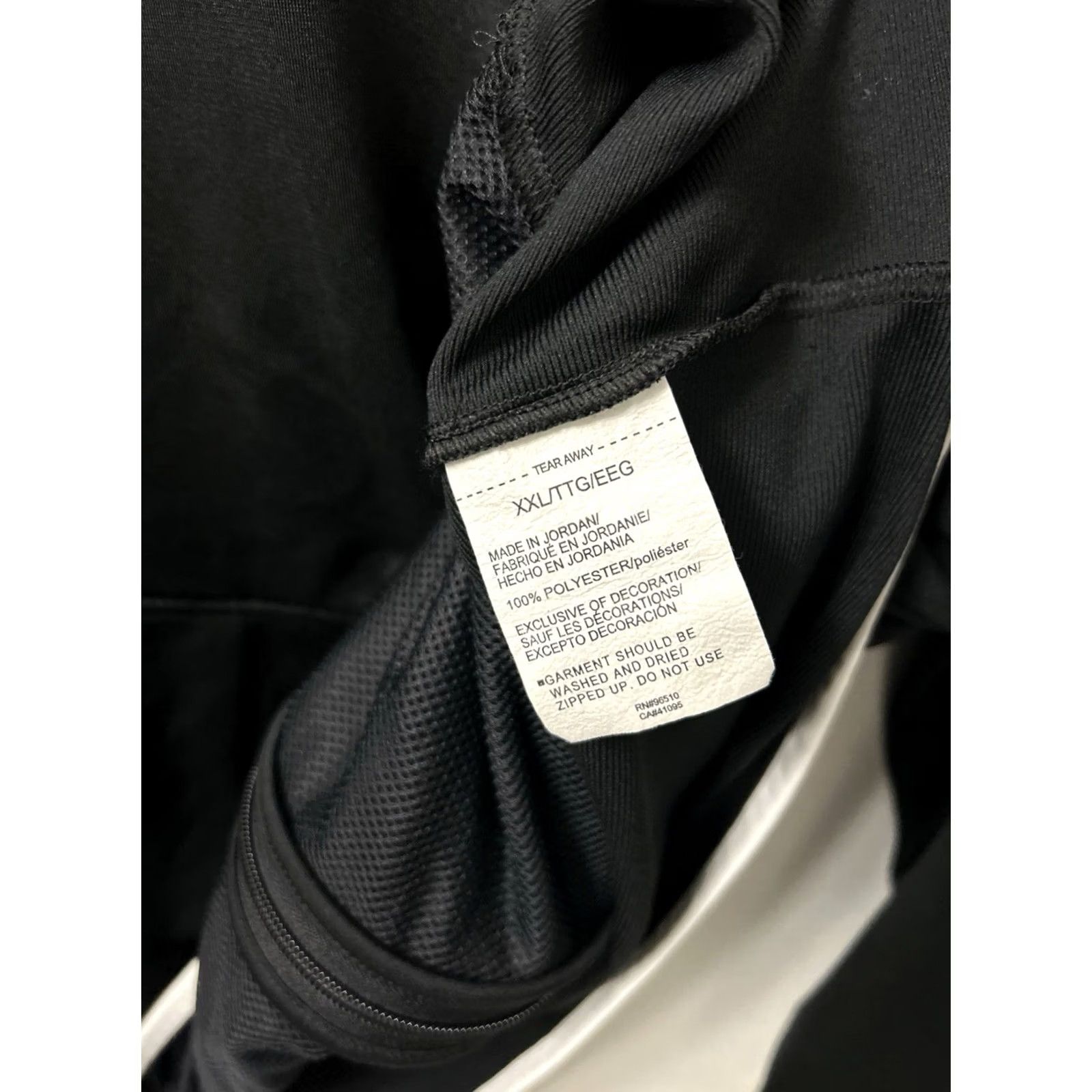 Under Armour Under Armour Track Jacket Mens 2XL Black White Full Zip Loose Fit Athletic L/S Size US XXL / EU 58 / 5 - 7 Thumbnail
