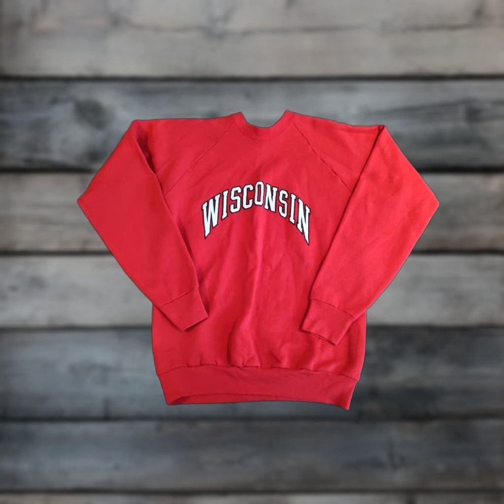 Vintage VINTAGE Screen Stars Wisconsin Spellout Crewneck Sweatshirt Men’s XL Red Graphic Print 90s NCAA University Madison Rose Bowl College Sweatshirt Size US XL / EU 56 / 4 - 1 Thumbnail