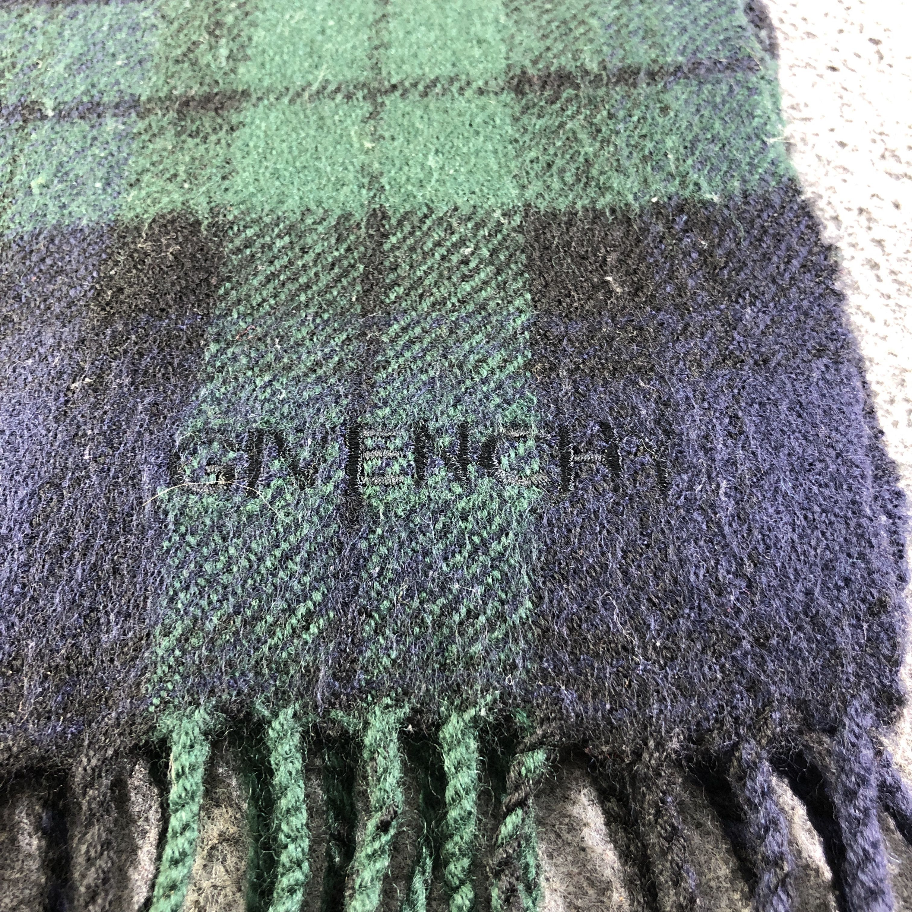 Givenchy Givenchy Tartan Wool Scarf Muffler Neckwear V2687 Size ONE SIZE - 4 Thumbnail