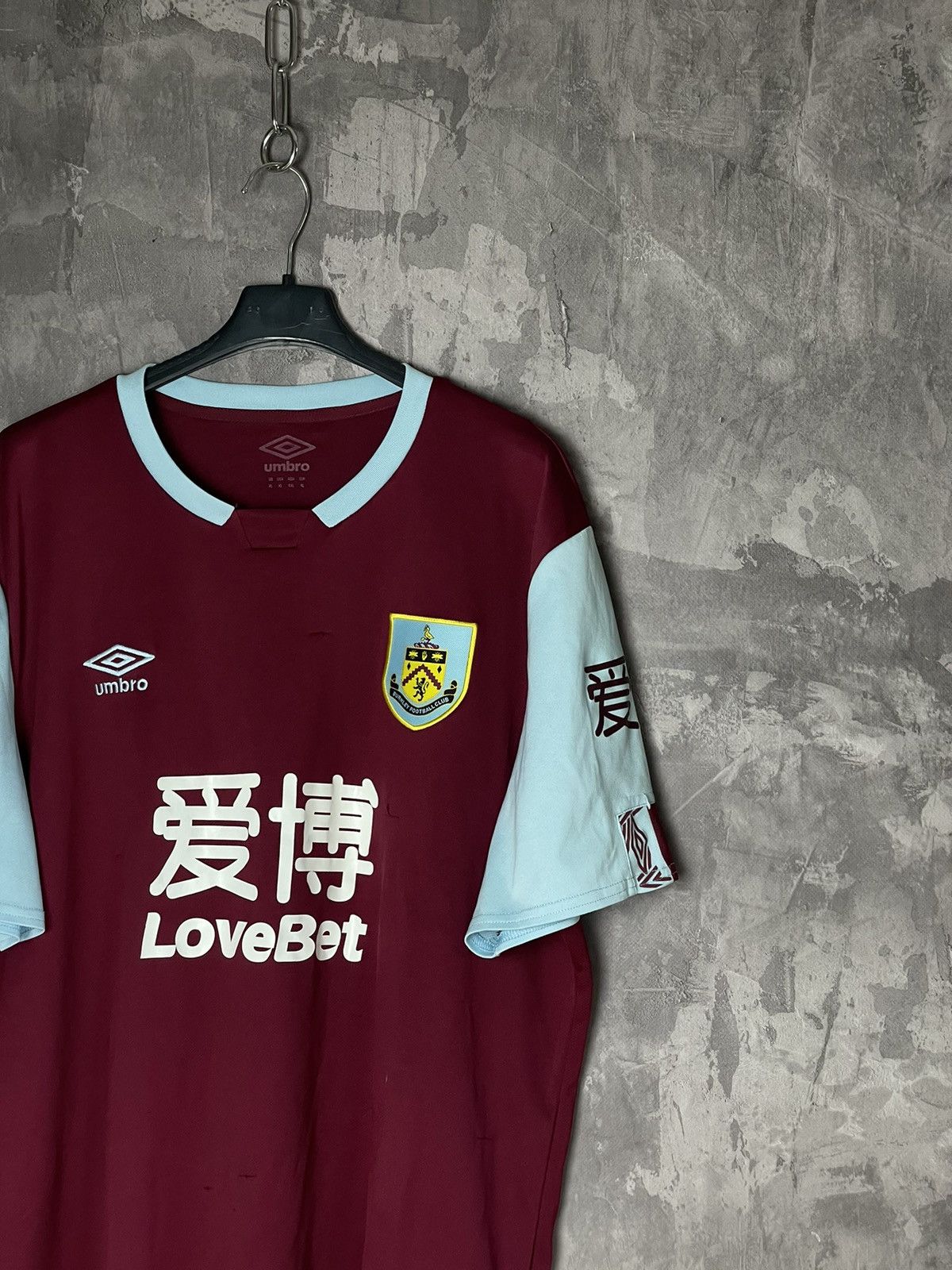 Umbro Burnley 2020 Home Football Shirt Umbro Soccer Jersey Size XL Size US XL / EU 56 / 4 - 3 Thumbnail
