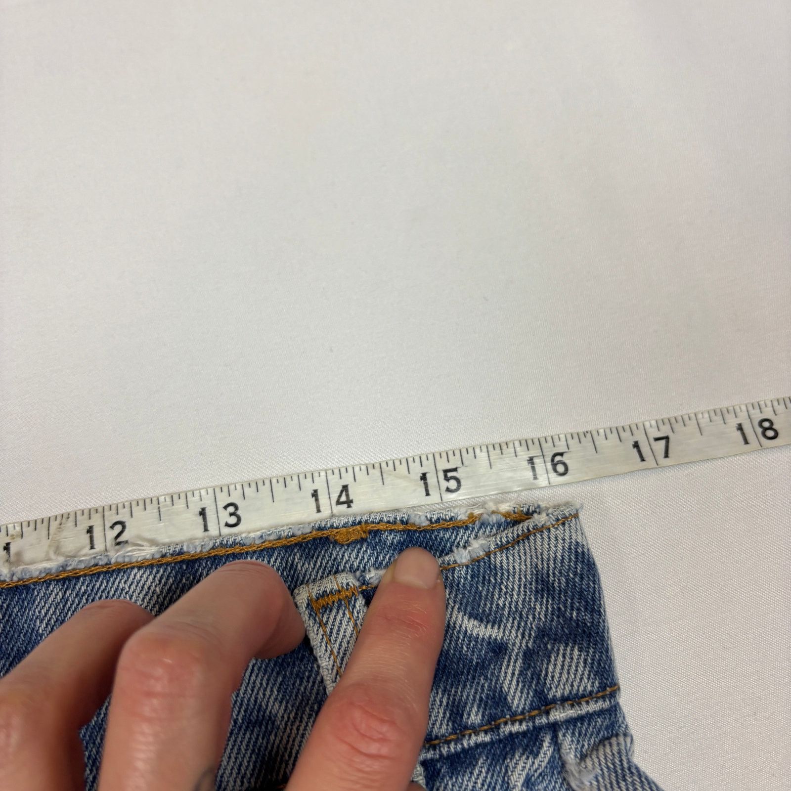 Mifland Mifland Vintage 90 Levi’s Jeans Straight Leg Paint 30x28 Size US 30 / EU 46 - 6 Thumbnail